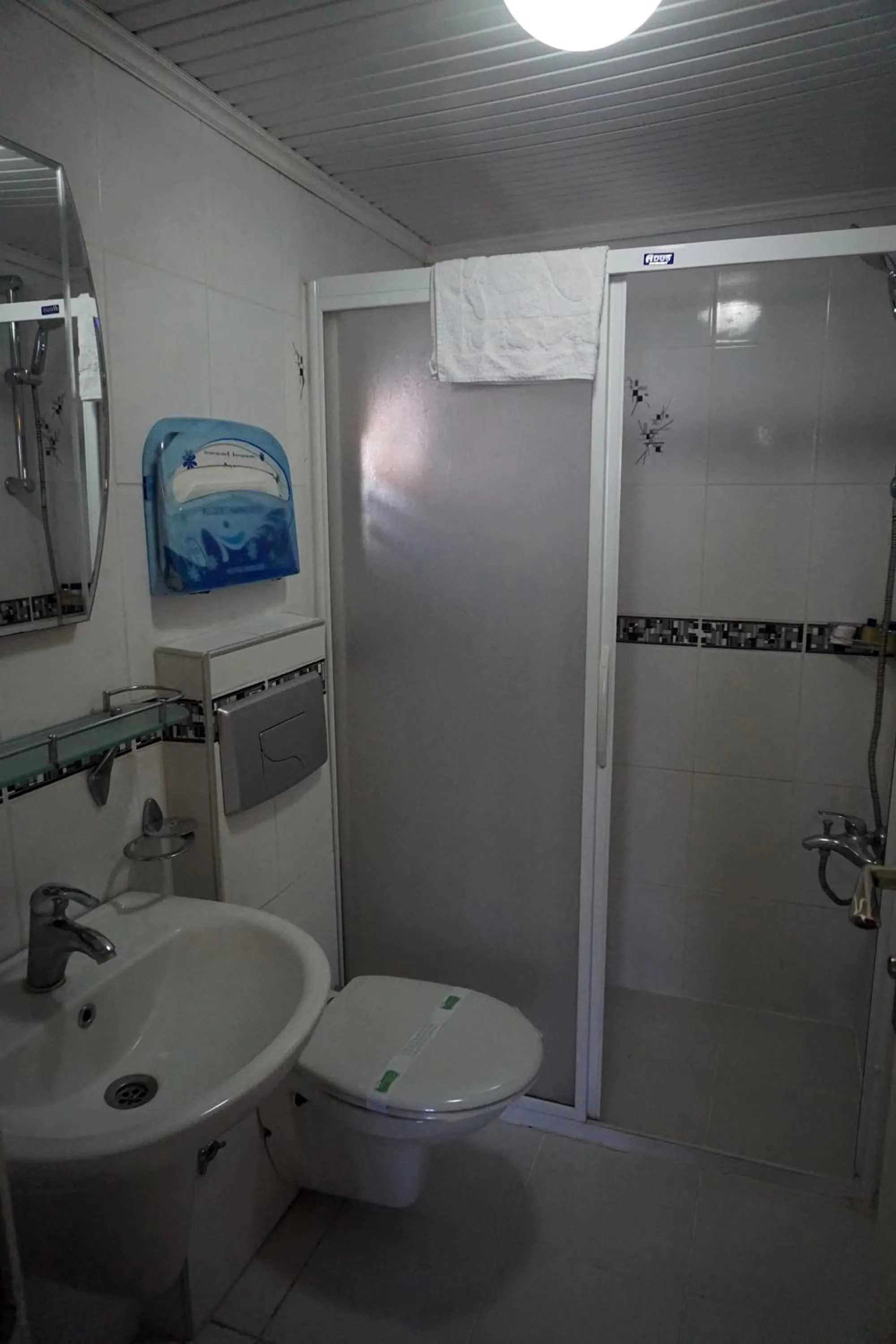 Shower in Boss Hotel