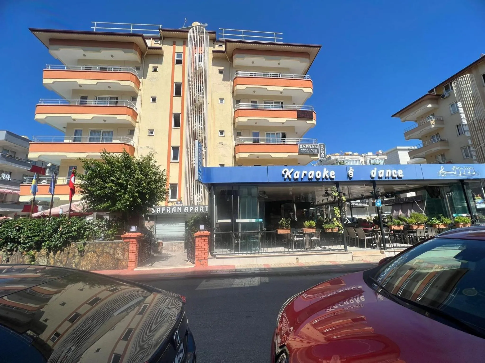 Property building in Safran Apart Hotel