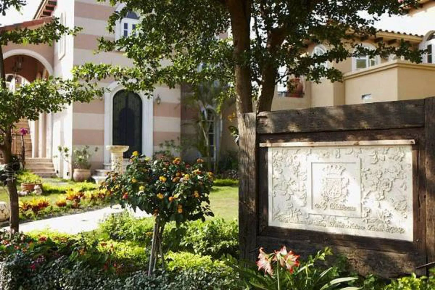 Facade/entrance in My Chateau Resort