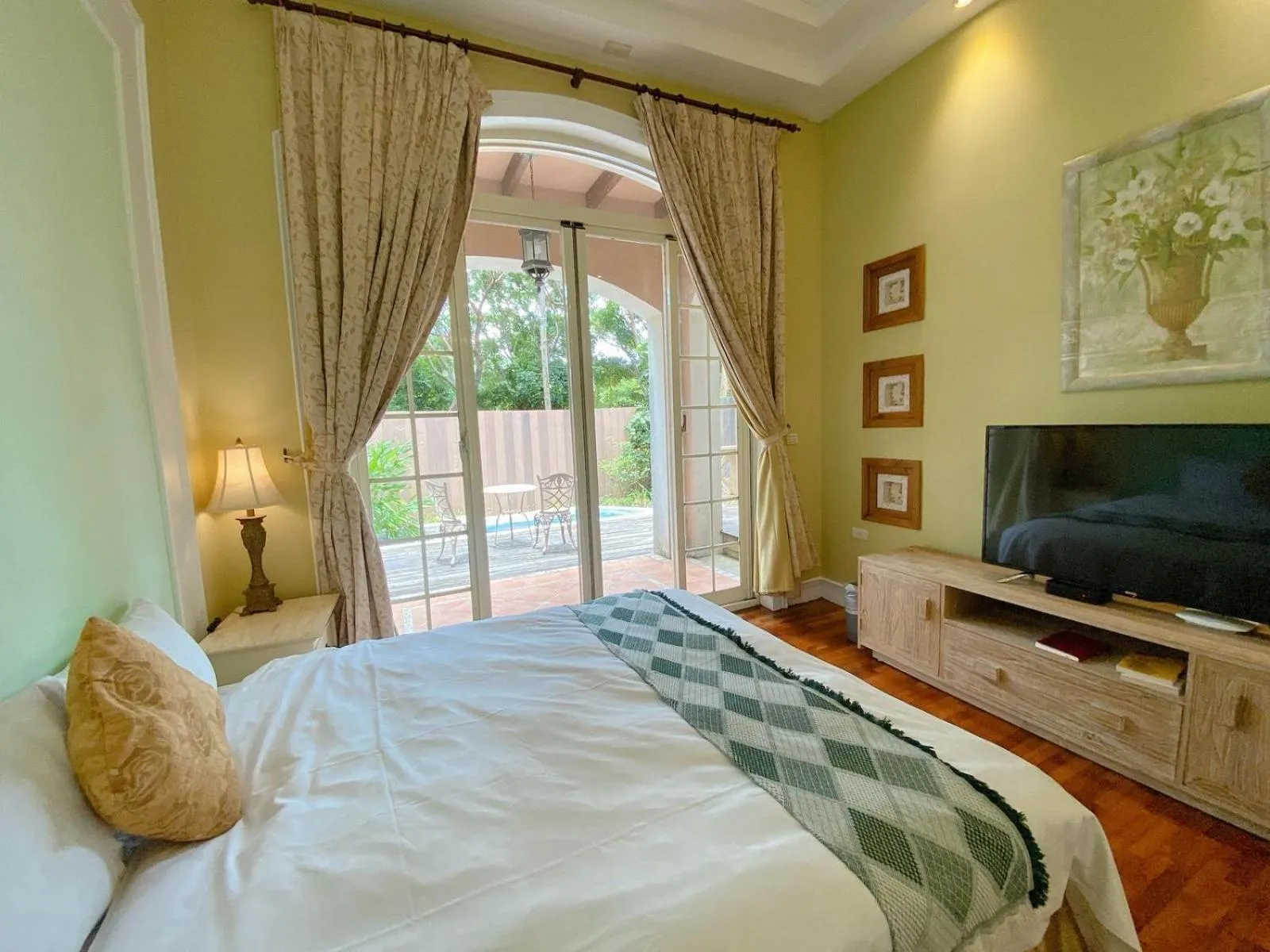 Bed in My Chateau Resort