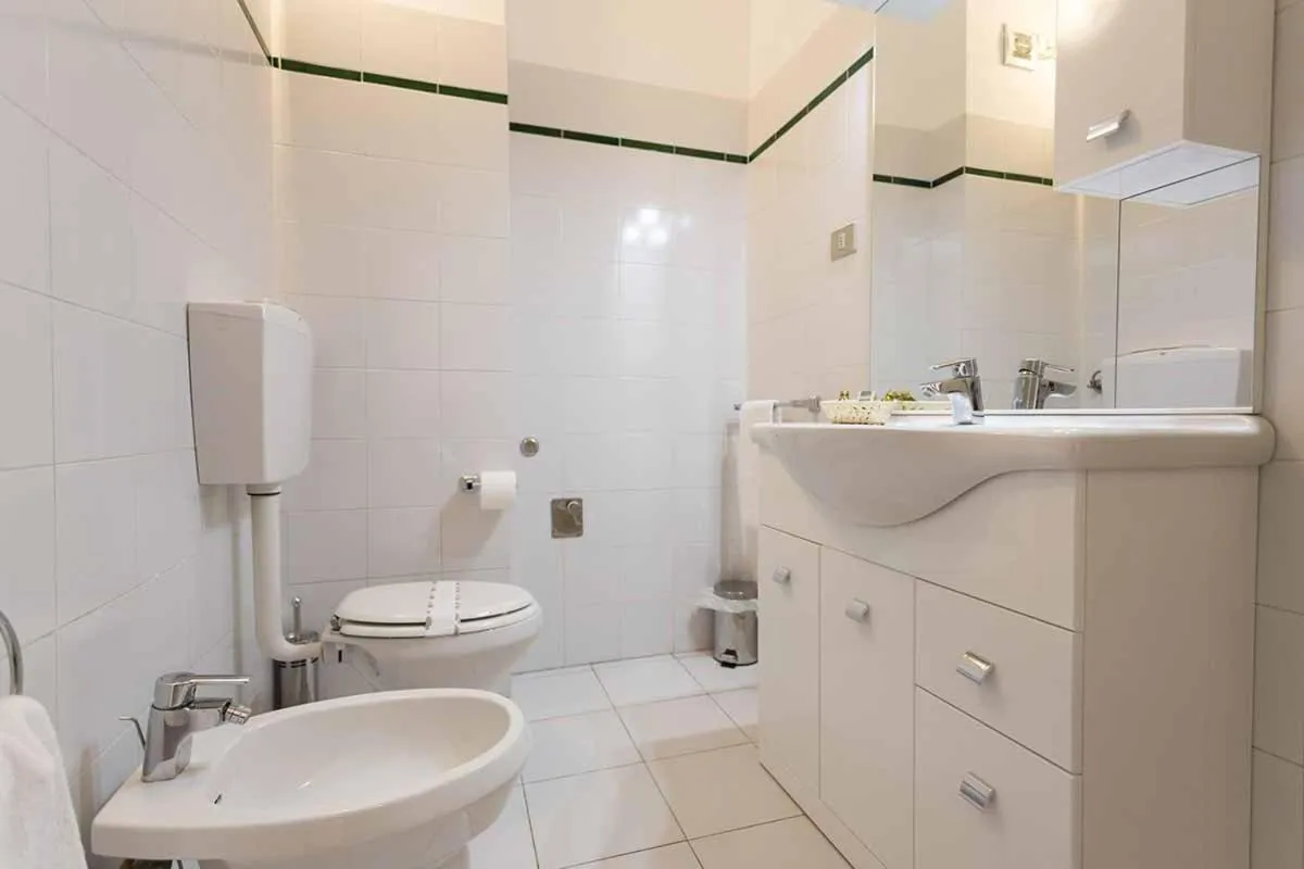 Shower in Residenza Alberghiera Italia