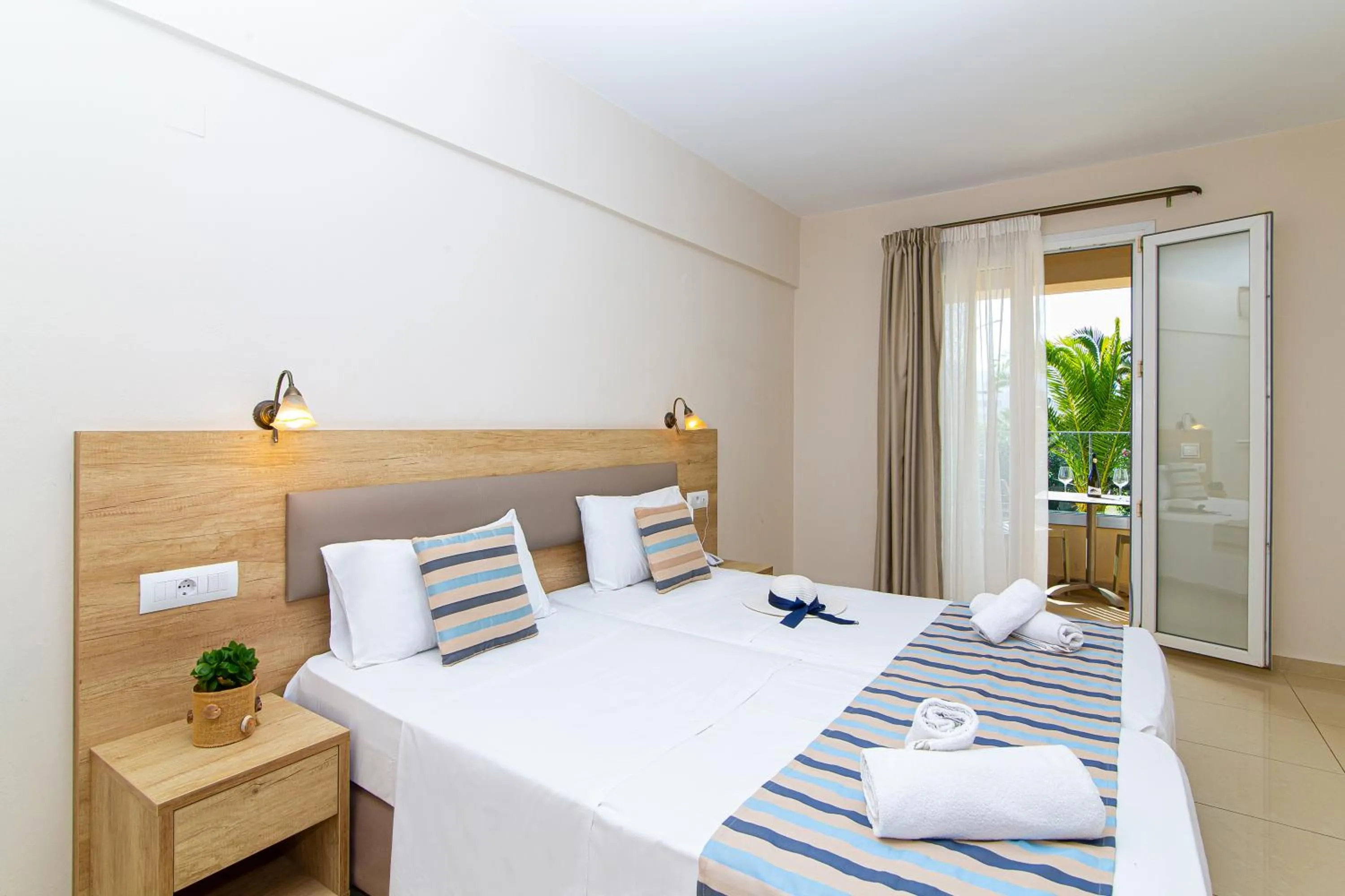 Bedroom, Bed in Theo Star Beach Hotel