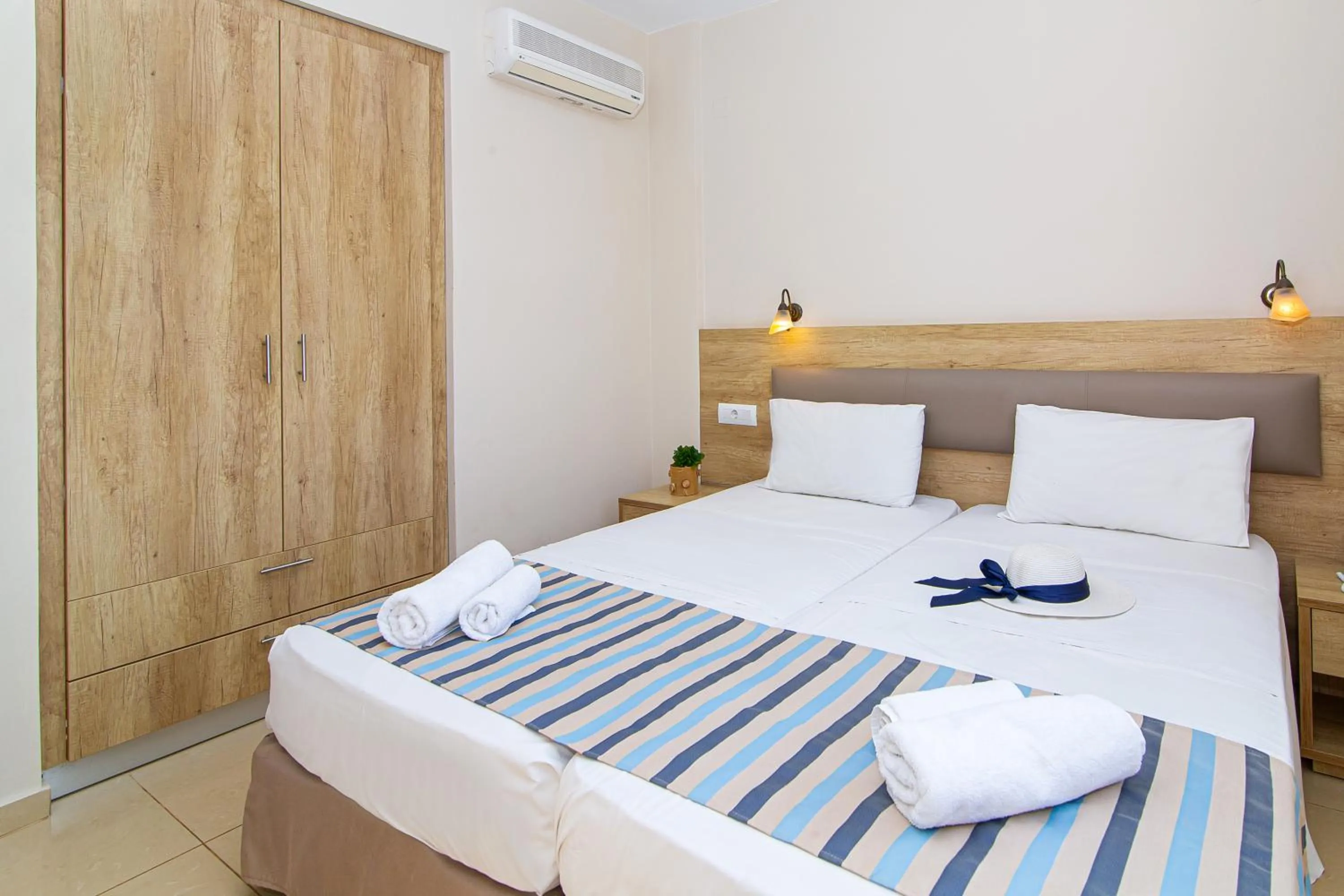 Bedroom, Bed in Theo Star Beach Hotel