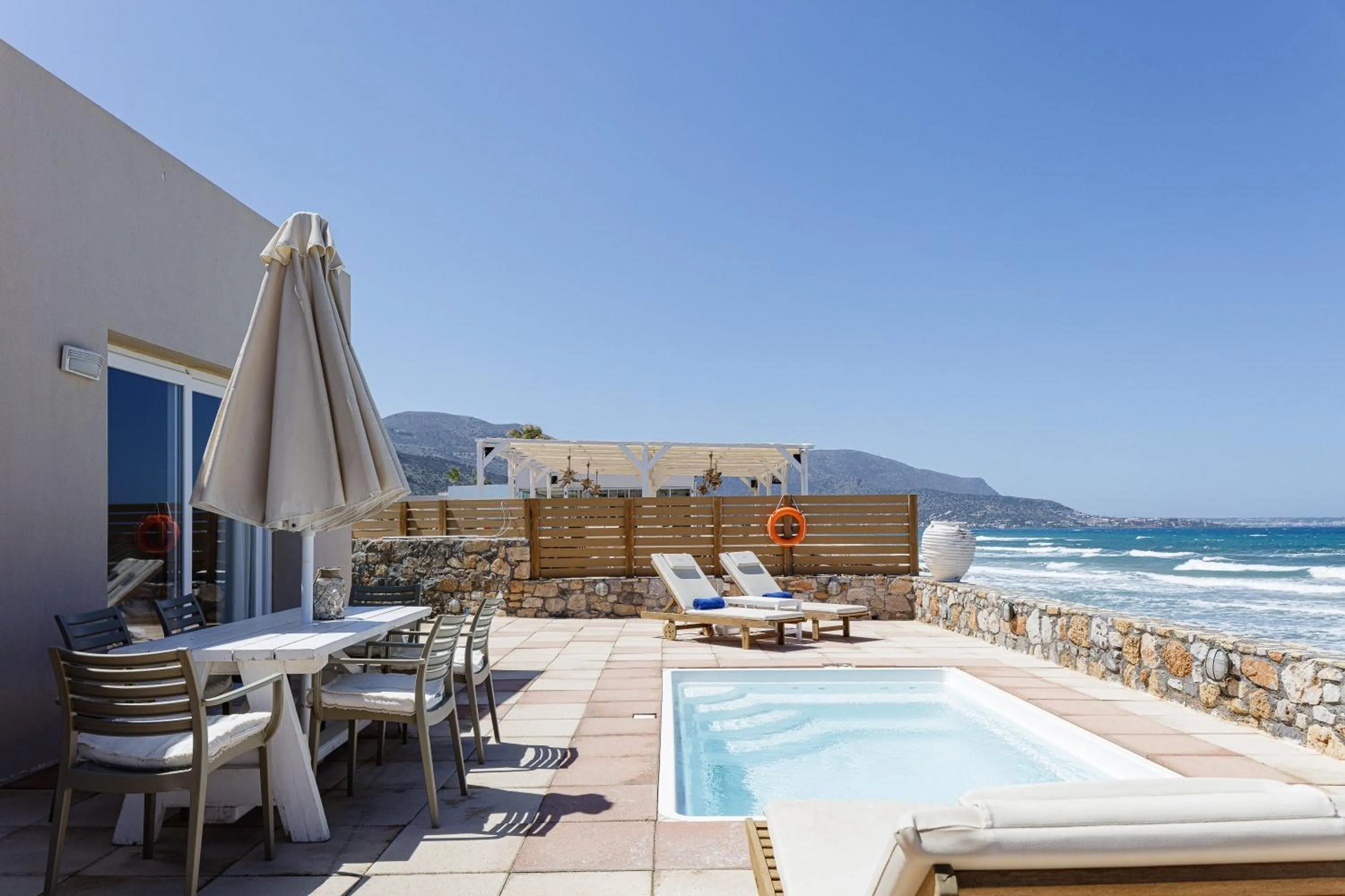 Patio in Theo Star Beach Hotel