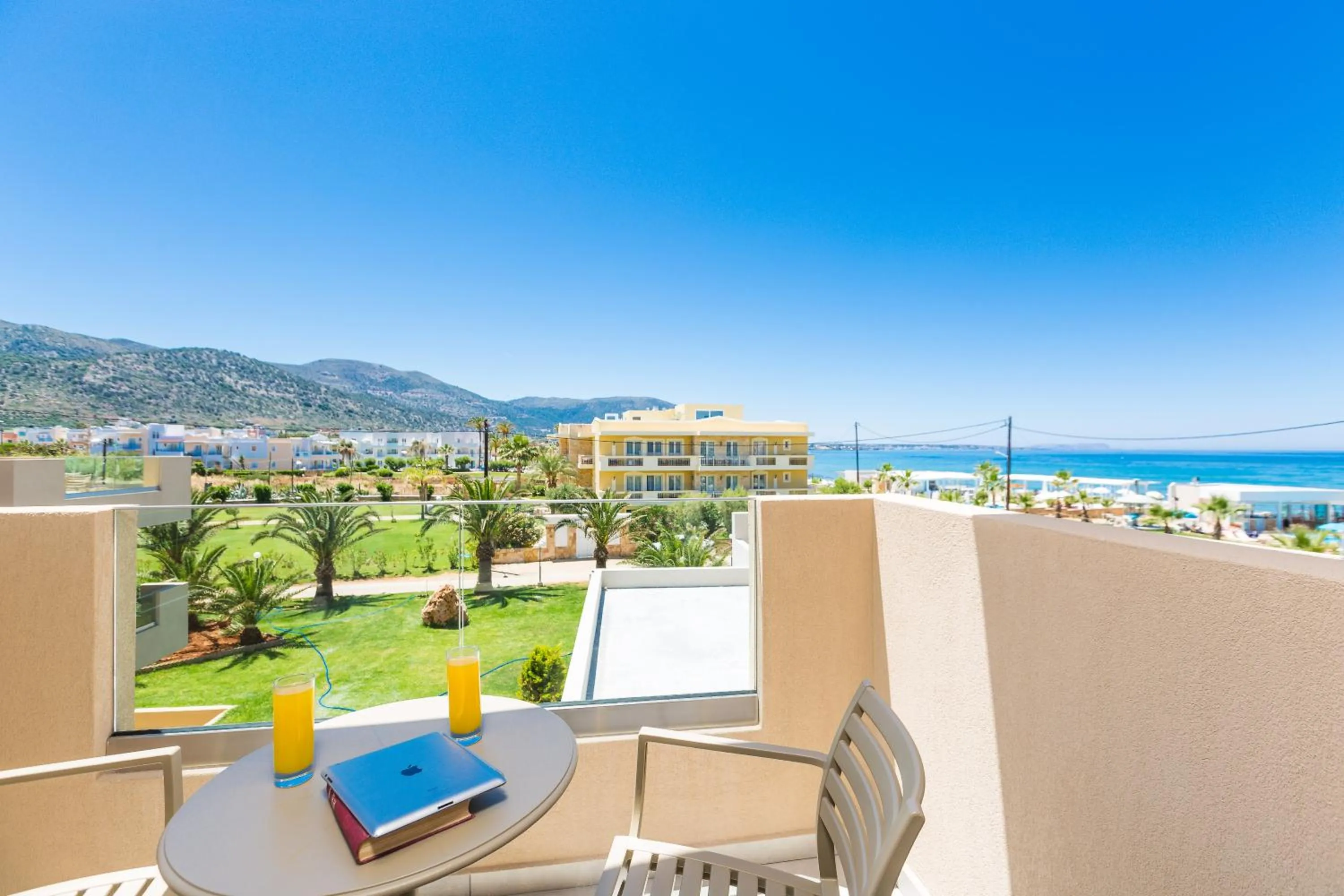 Balcony/Terrace in Theo Star Beach Hotel