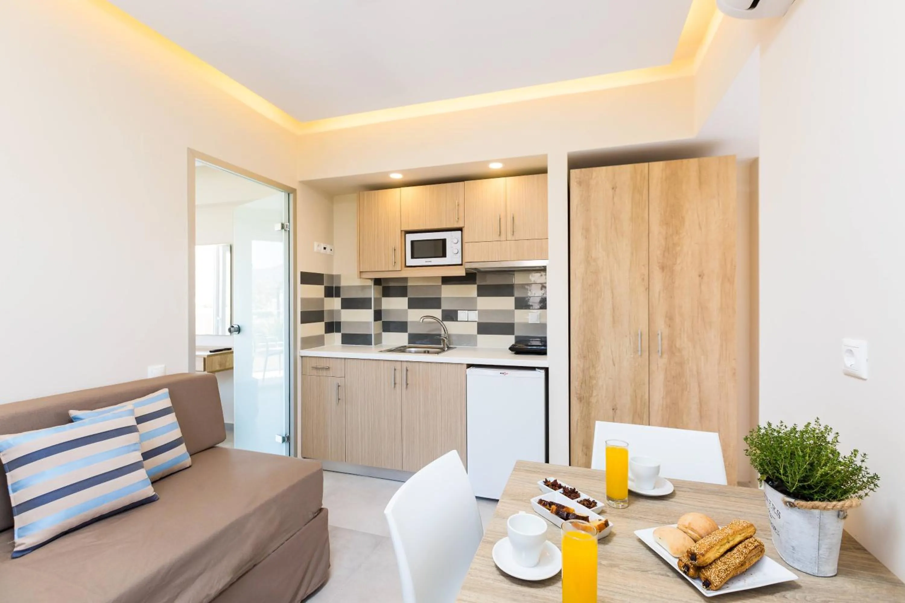 Kitchen or kitchenette in Theo Star Beach Hotel