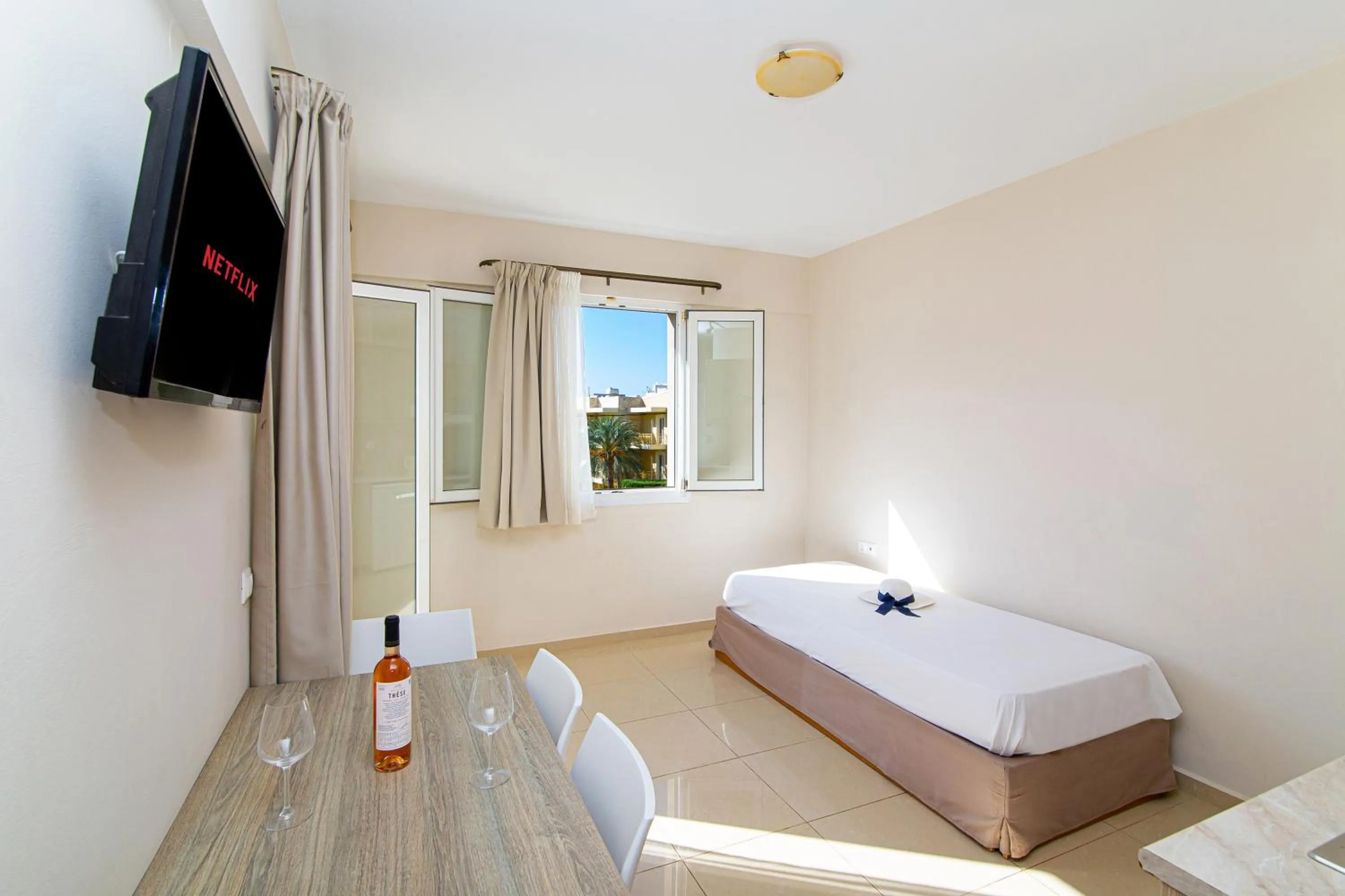 Bedroom, Bed in Theo Star Beach Hotel