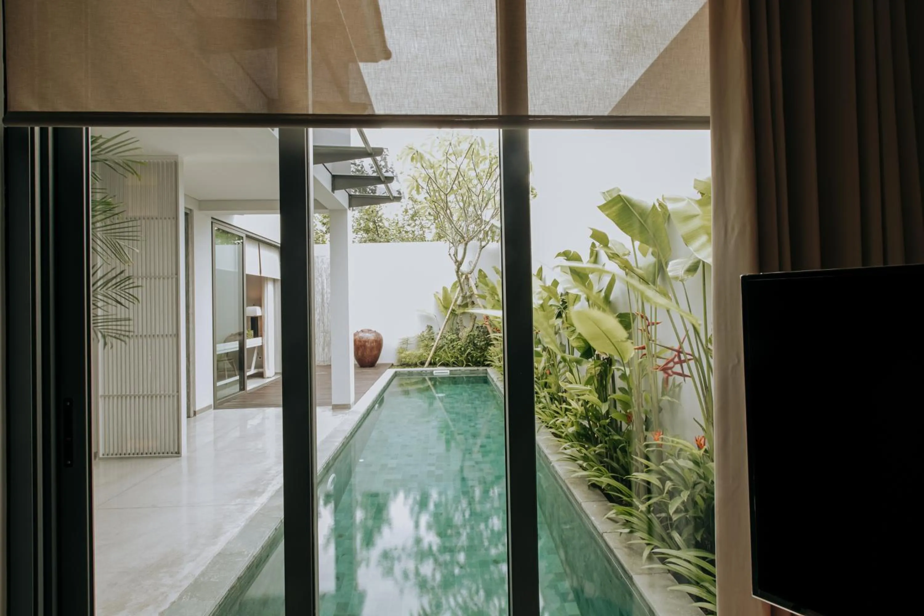 Swimming pool in Casamaya Villa
