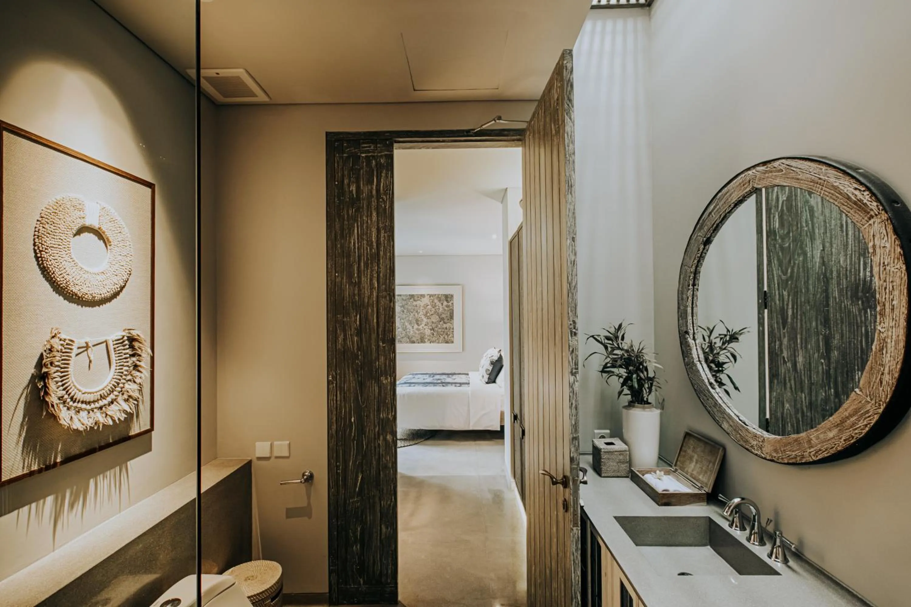 Shower, Bed in Casamaya Villa