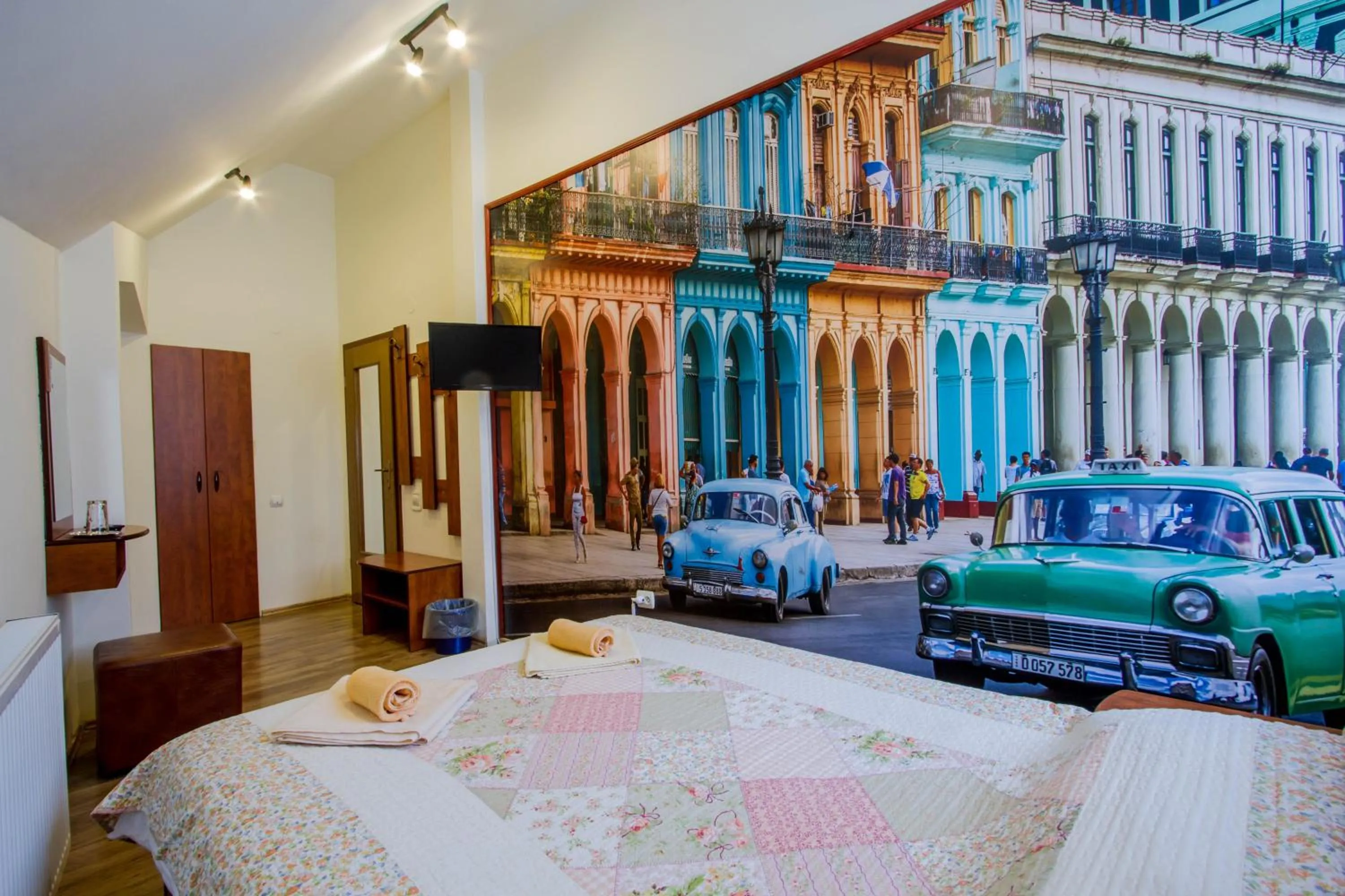 Photo of the whole room, Bed in Pension Casa Timar