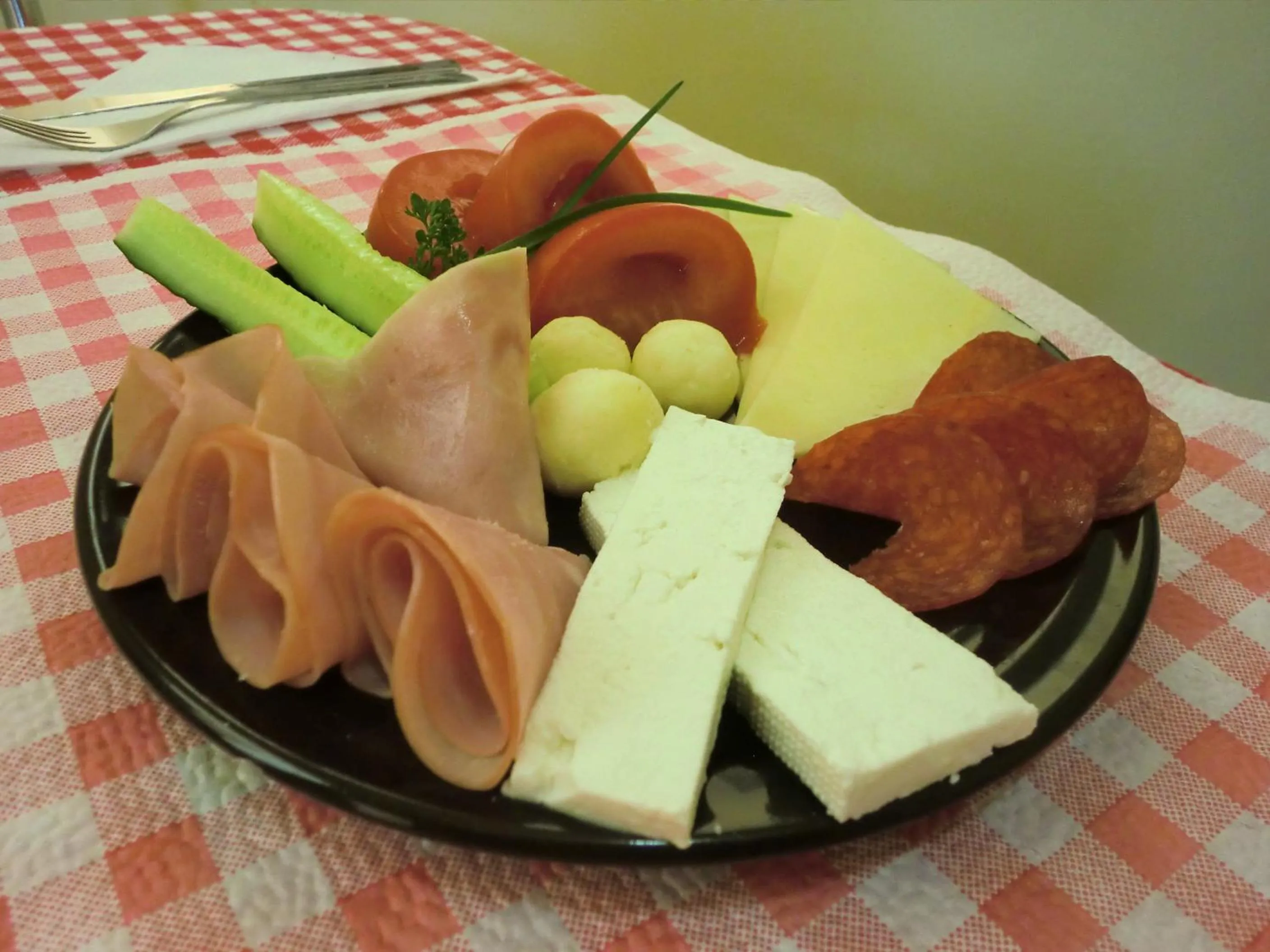 Continental breakfast in Pension Casa Timar