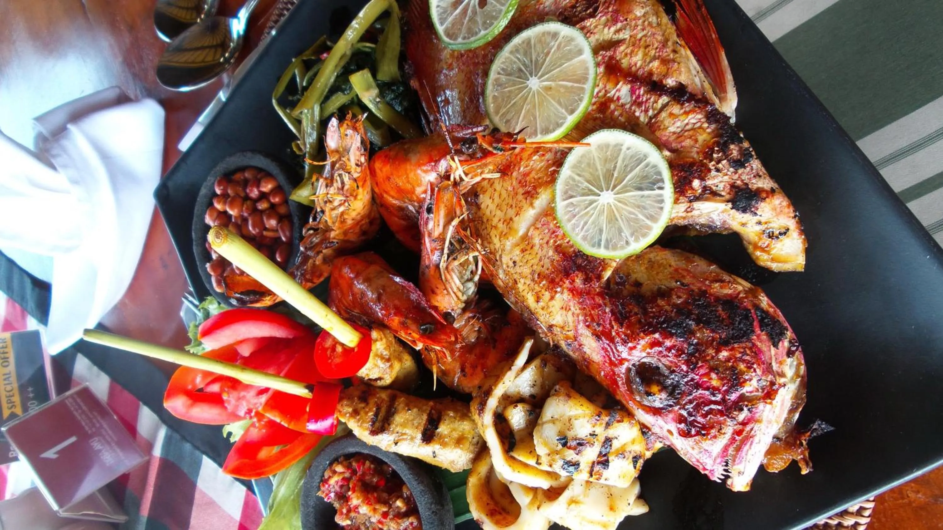 Food in Tirta Ayu Hotel and Restaurant