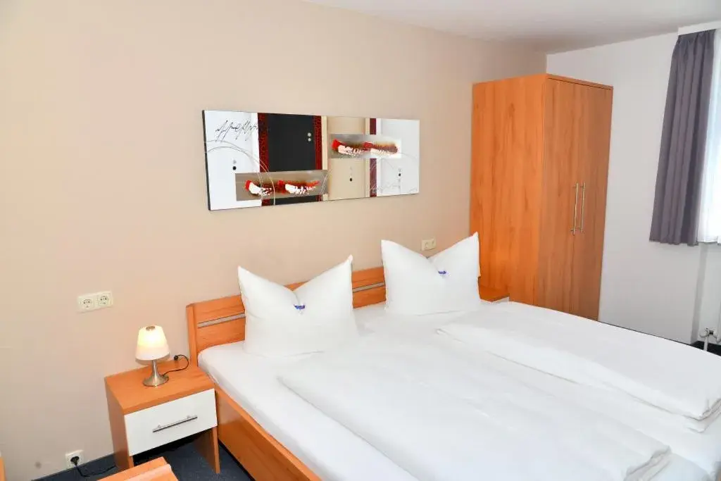 Standard Double Room - single occupancy in Gasthof Kolb Standard Double Room - single occupancy in Gasthof Kolb