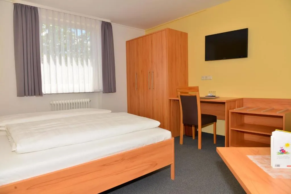 Bedroom, Bed in Gasthof Kolb