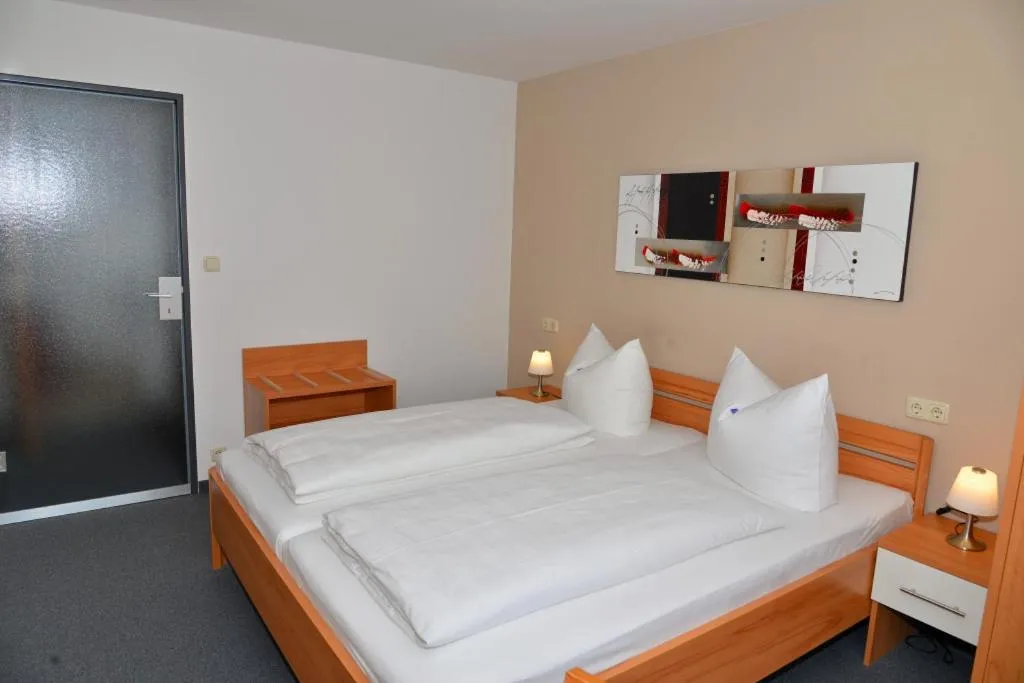 Bedroom, Bed in Gasthof Kolb