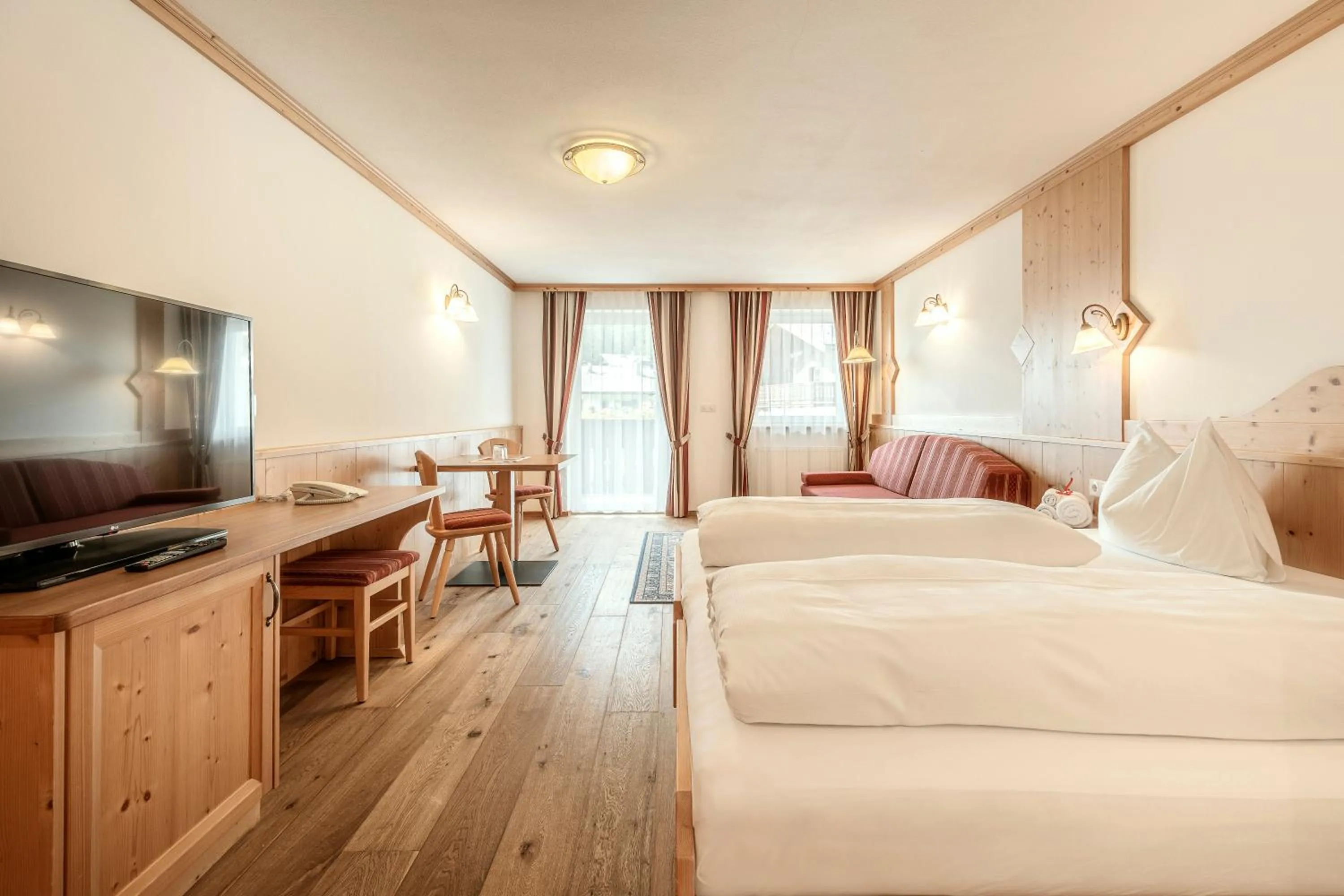 Photo of the whole room, Bed in Christeinerhof