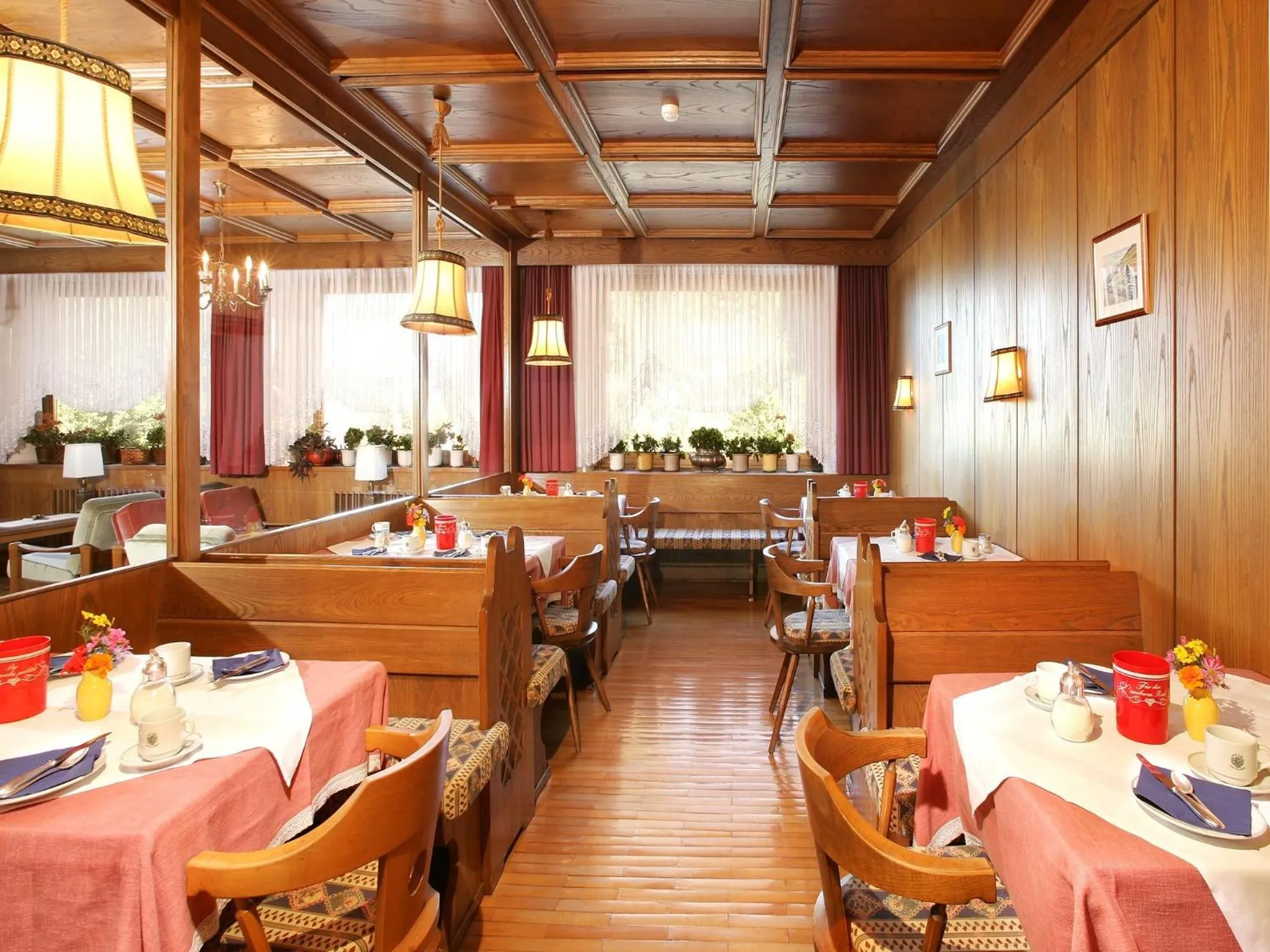 Restaurant/places to eat in Christeinerhof