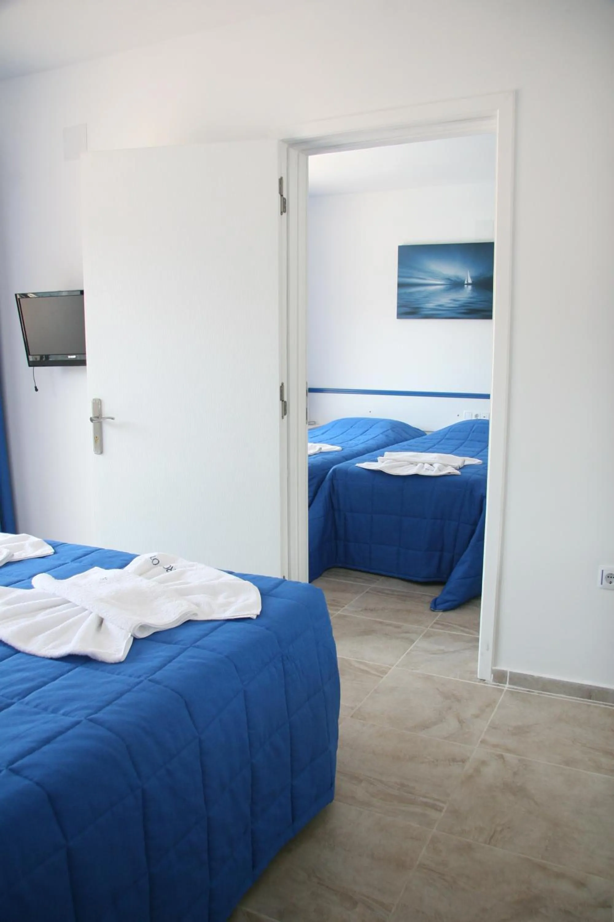 Photo of the whole room, Bed in Rota Hotel