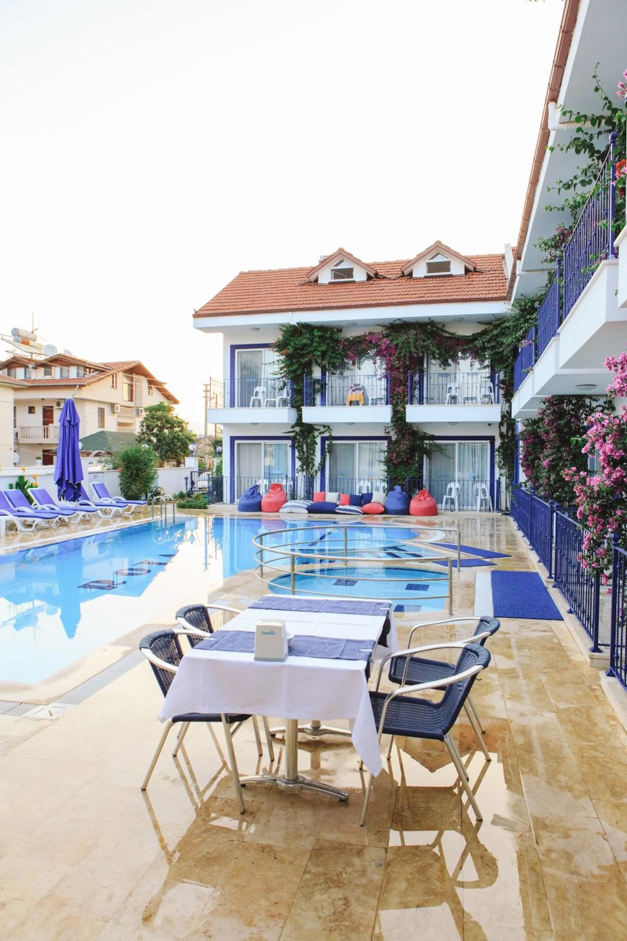 Pool view in Rota Hotel