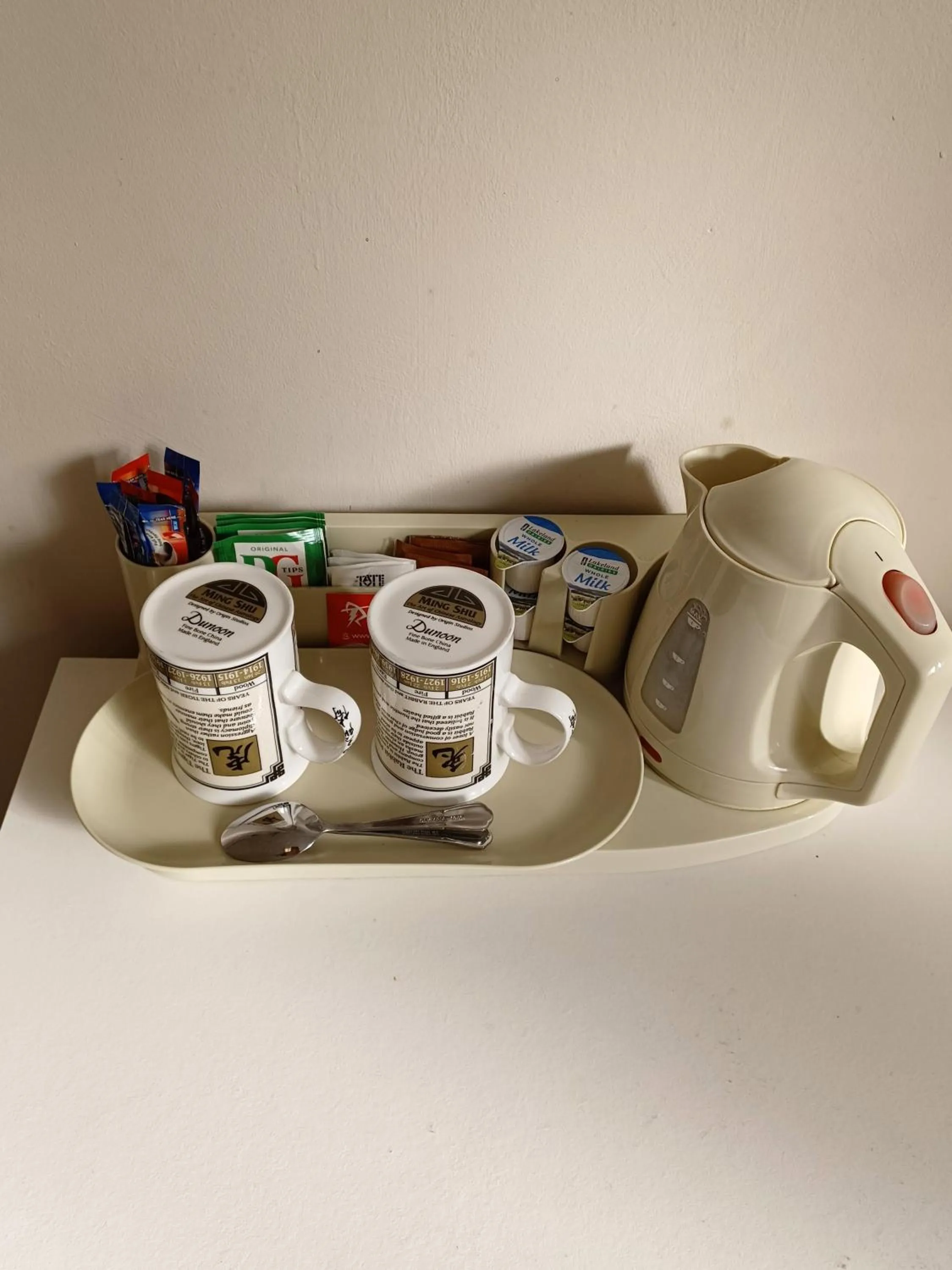 Coffee/tea facilities in Hunters Lodge Guest House