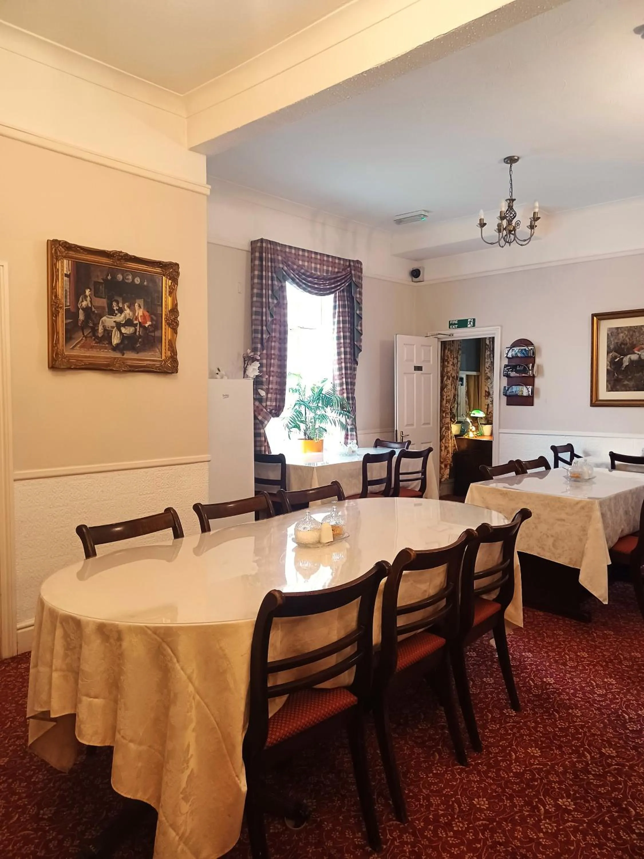Living room in Hunters Lodge Guest House