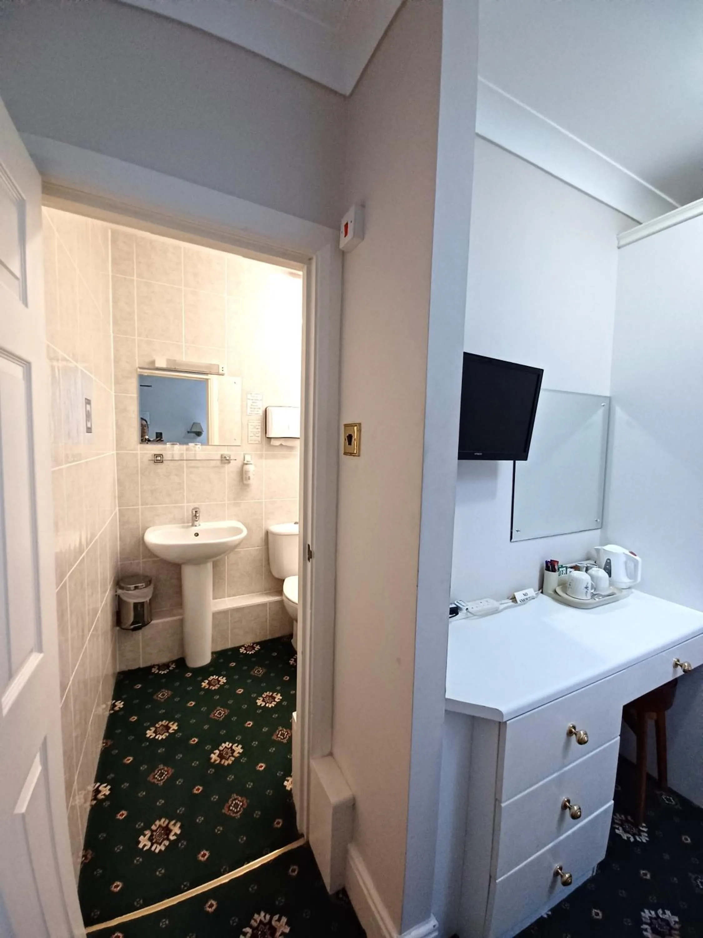 Bed in Hunters Lodge Guest House