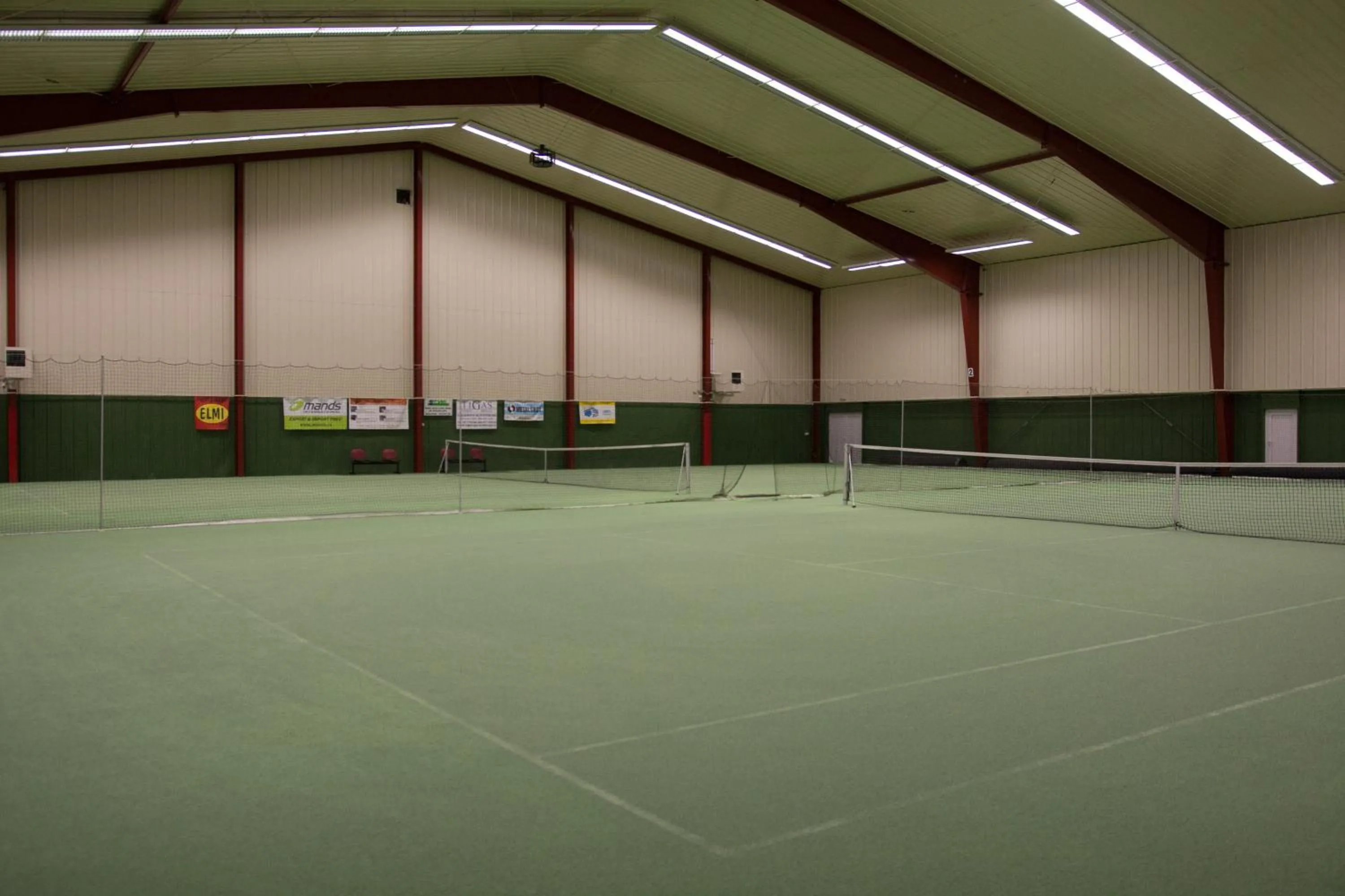 Tennis court in Hotel Rottal