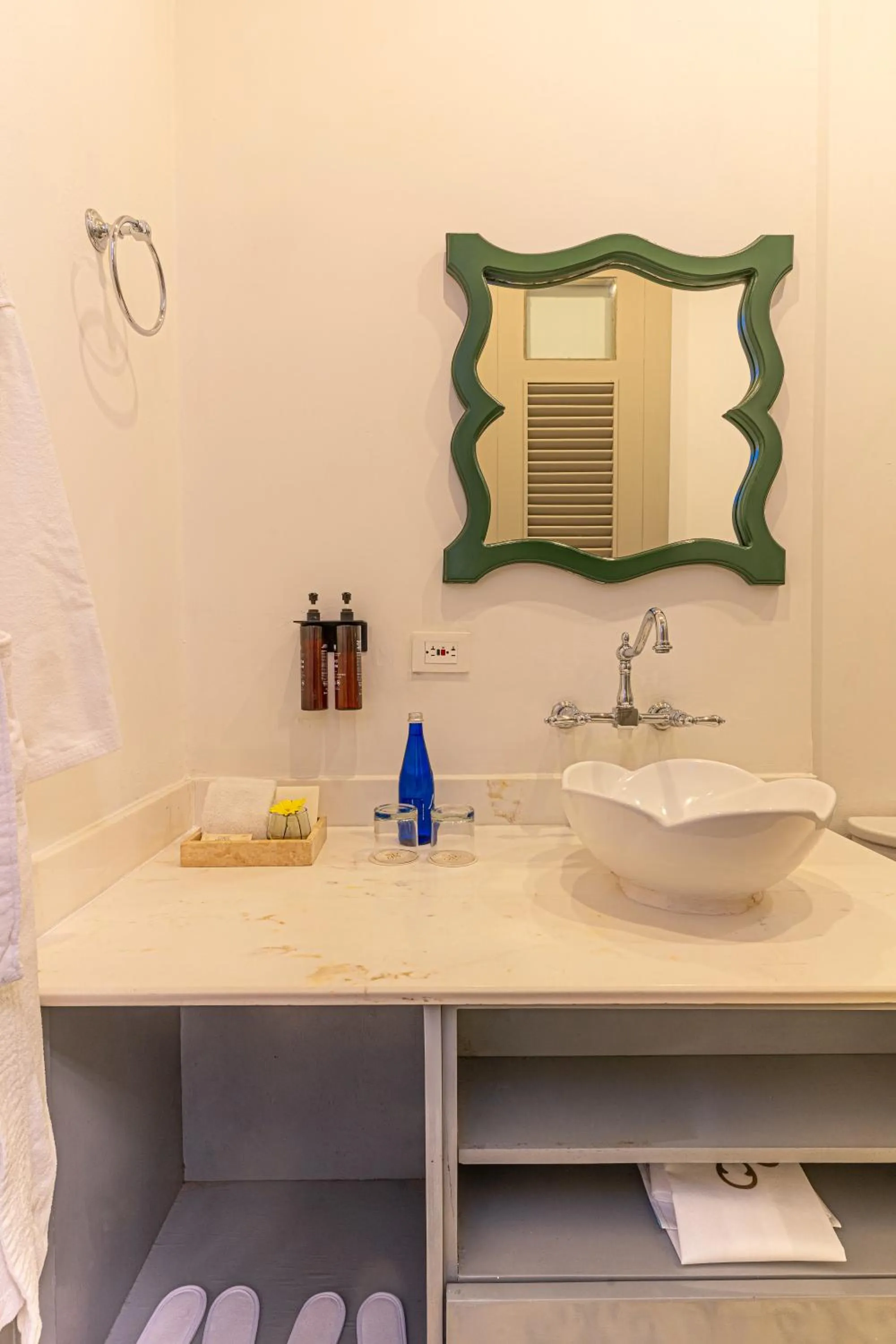 Bathroom in Hotel Monaguillo de Getsemaní