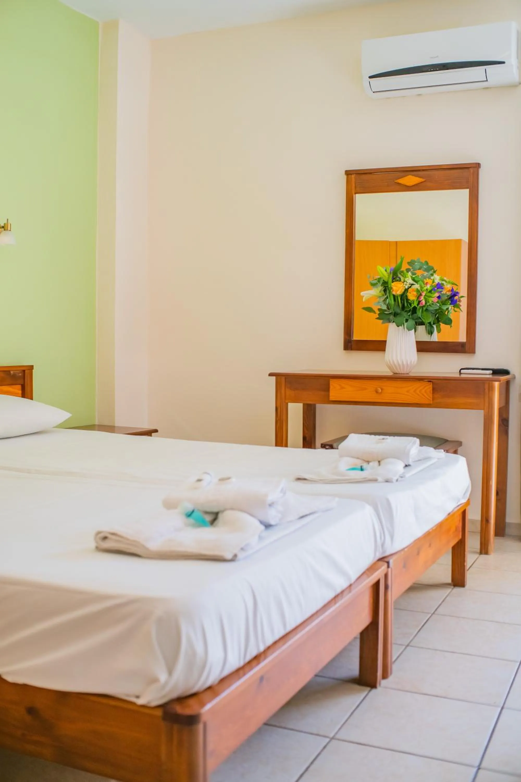 Bed in Matthias Hotel Apartments