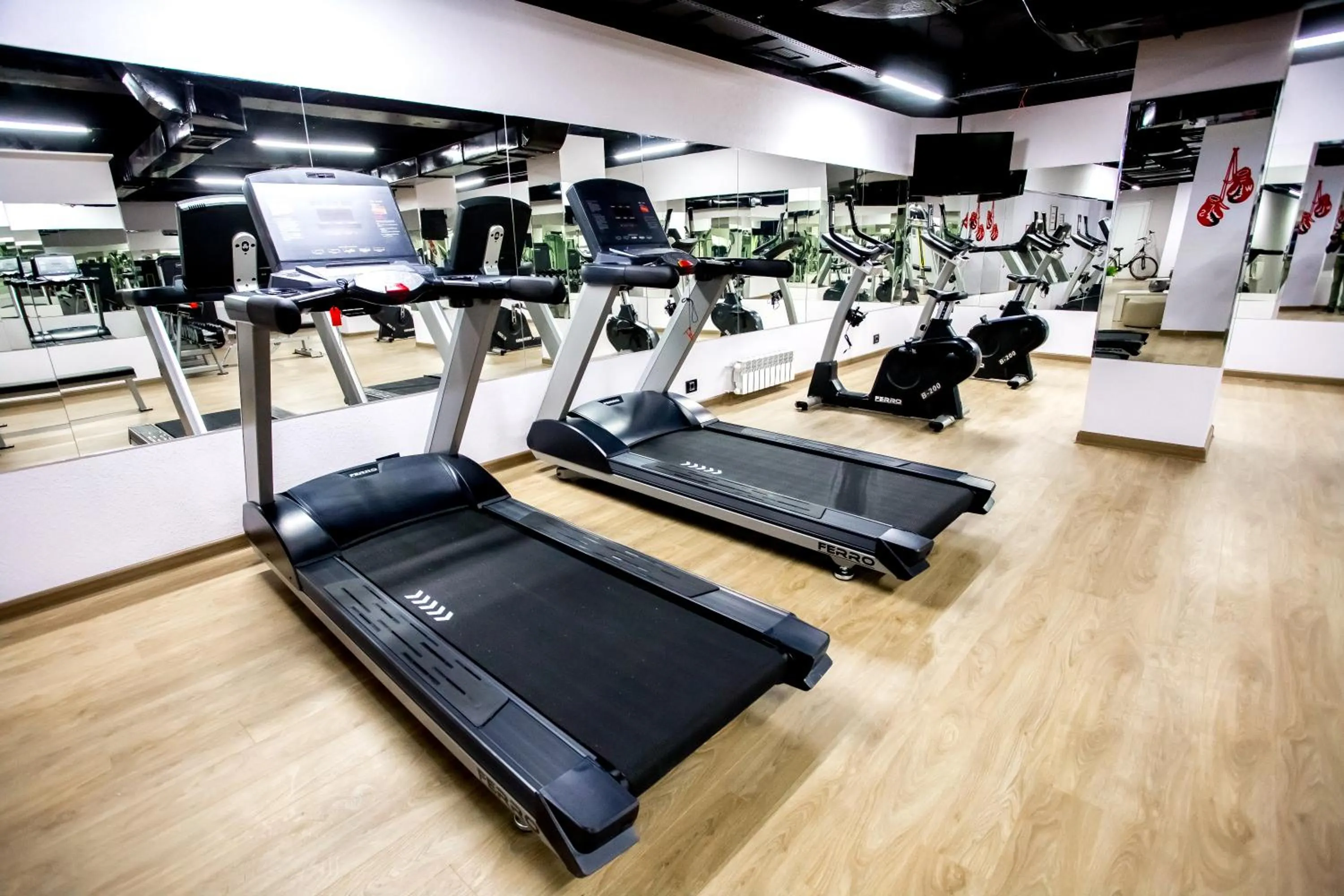 Fitness centre/facilities in West Shine Hotel