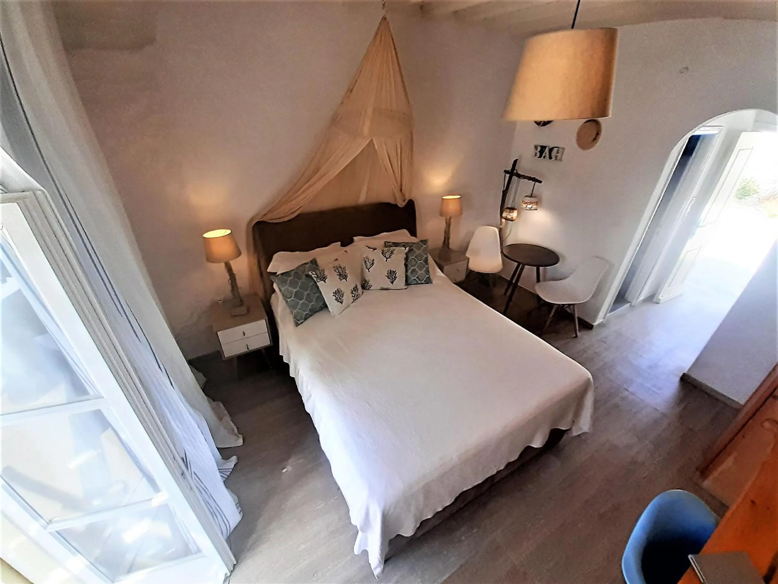 Photo of the whole room, Bed in Sea Side Studios & Houses