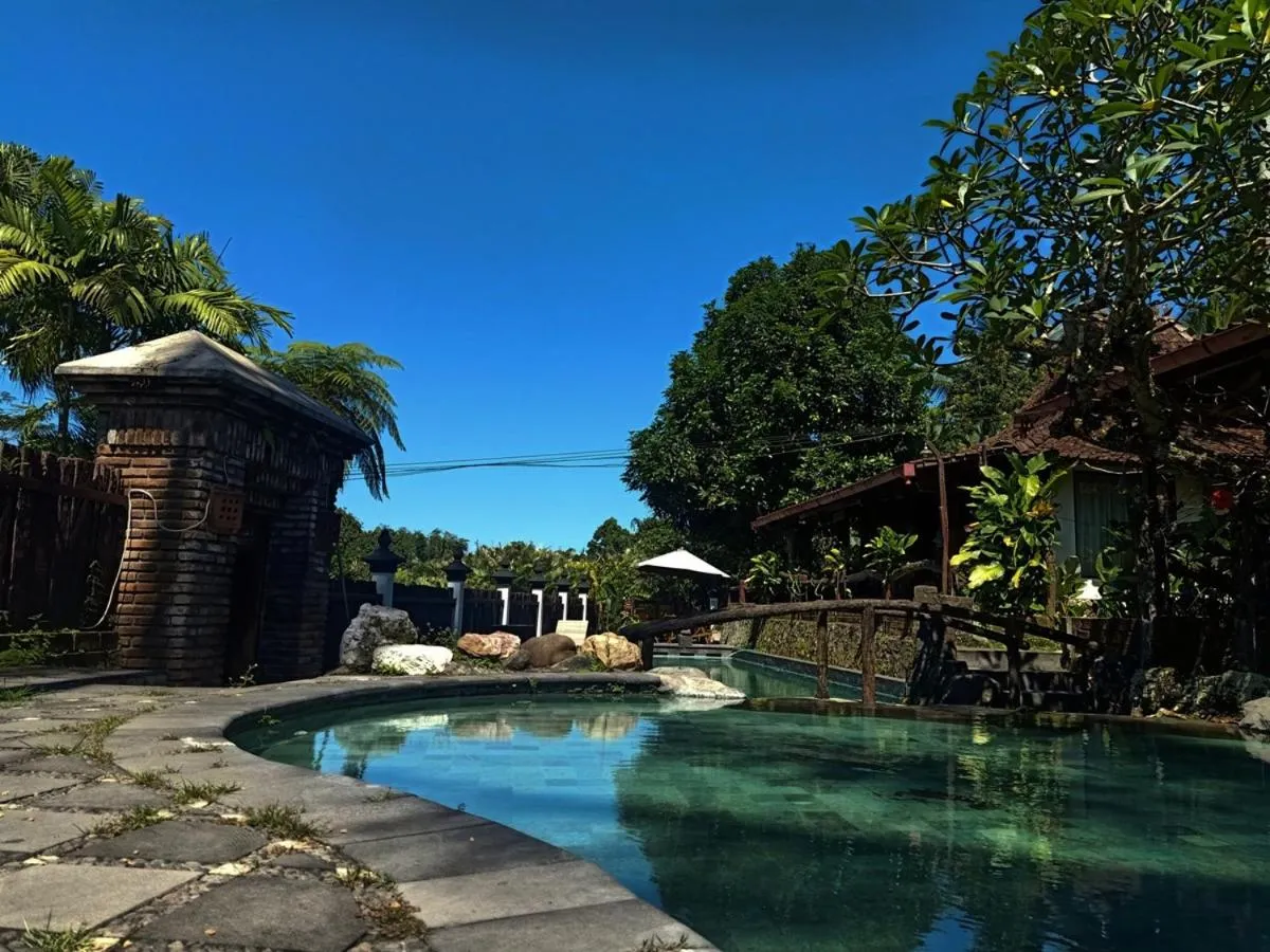 Swimming Pool in Joglo Plawang Villa & Resort