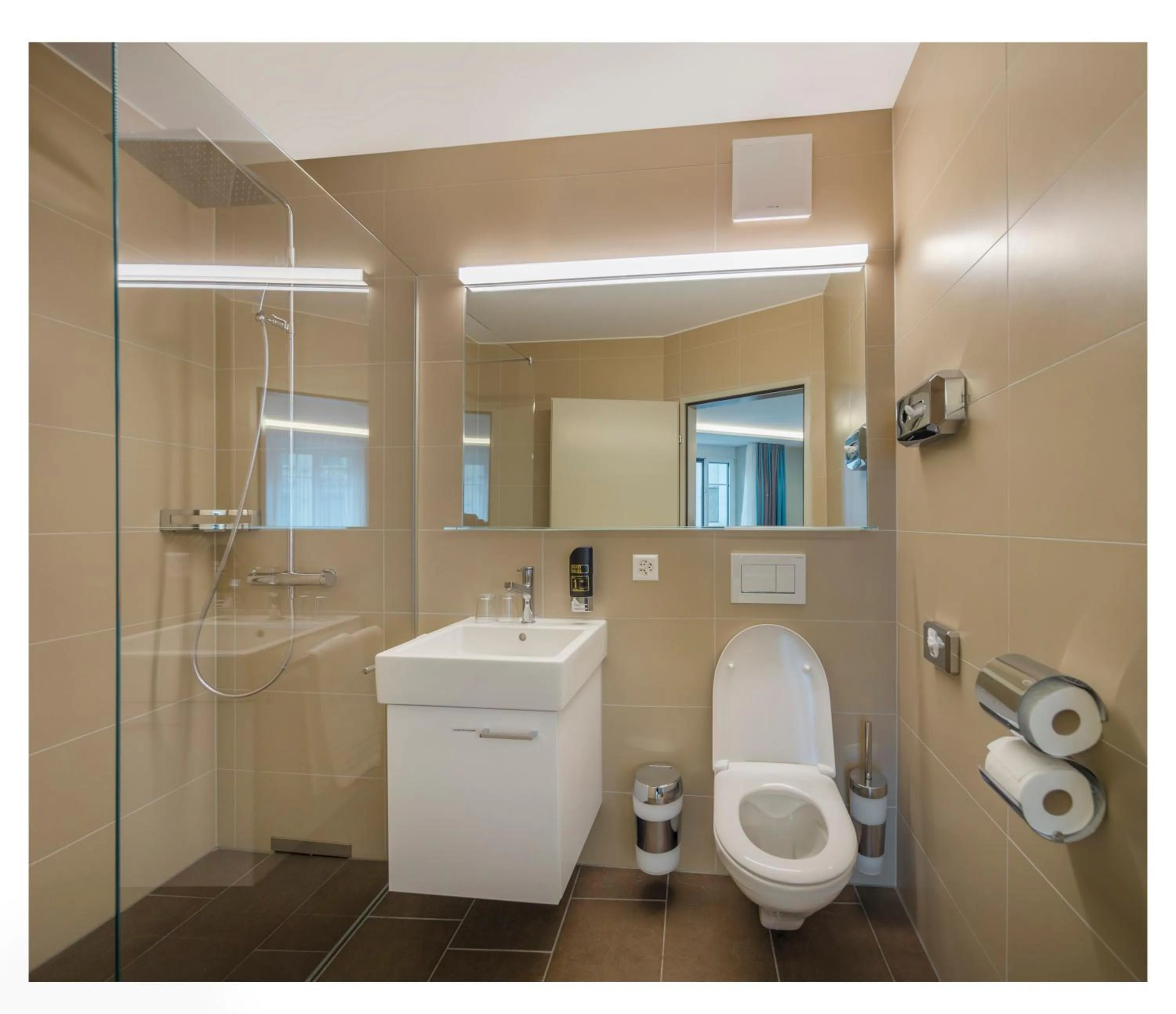 Bathroom in Trip Inn Zurich Hotel