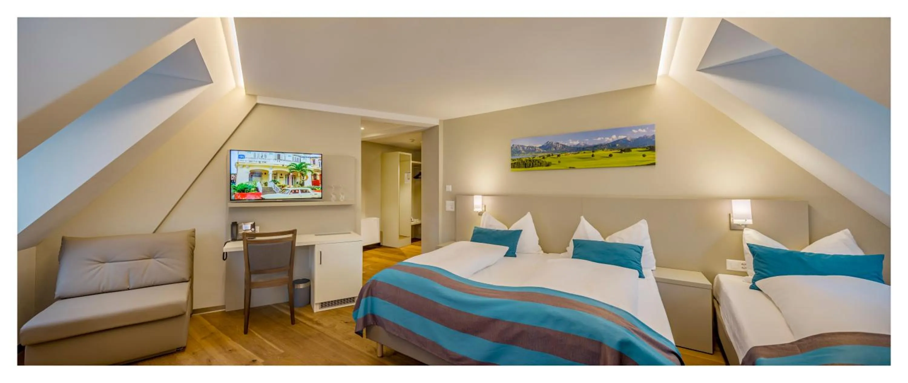 Bed in Trip Inn Zurich Hotel