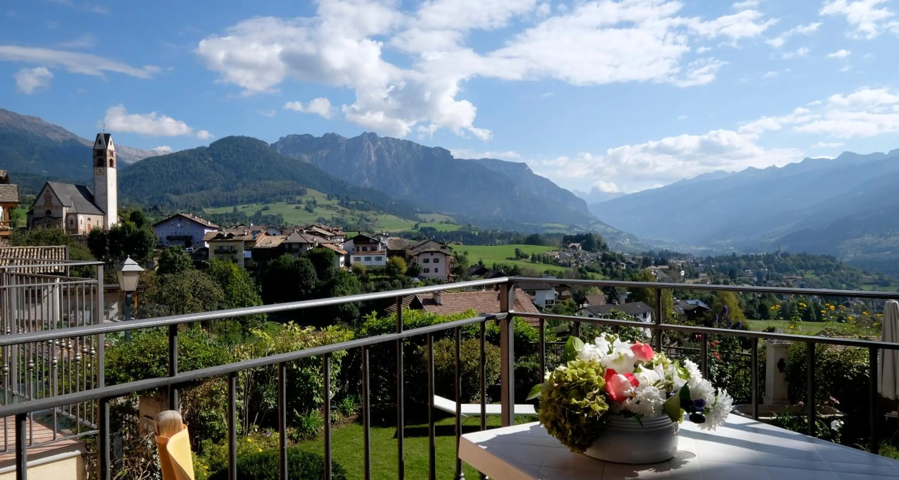 Balcony/Terrace in Residenza Bagni & Miramonti