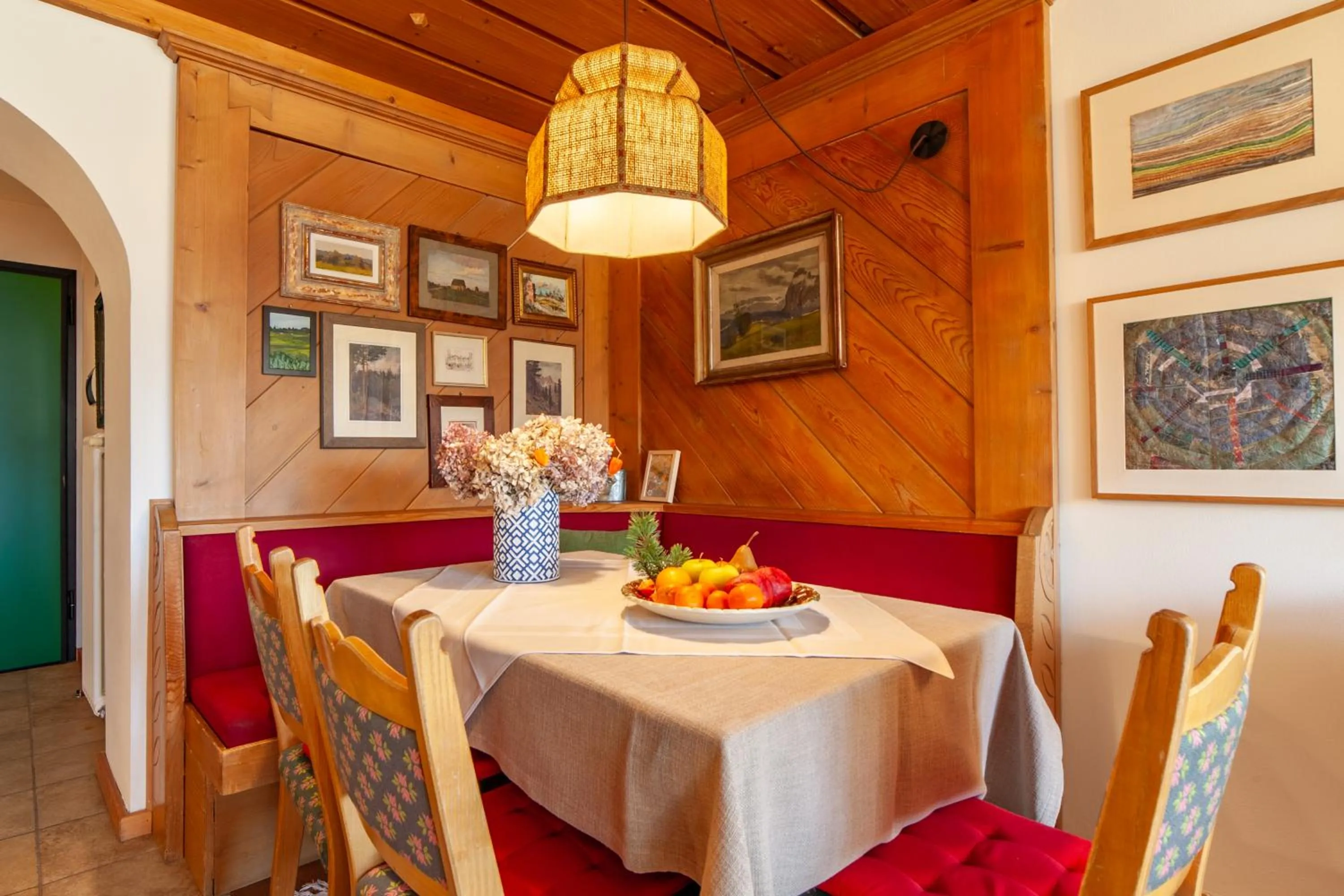 Dining area in Residenza Bagni & Miramonti