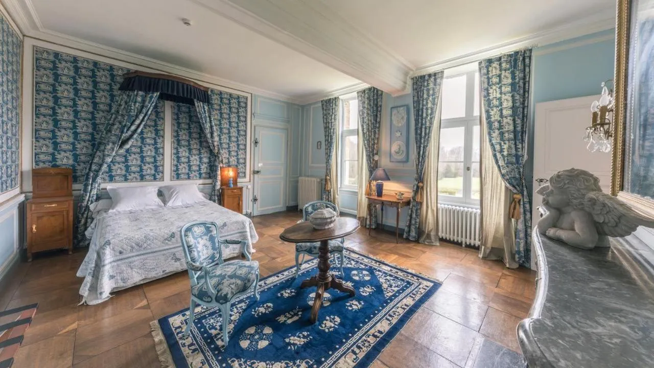 Bed in Château de Vitry-la-Ville