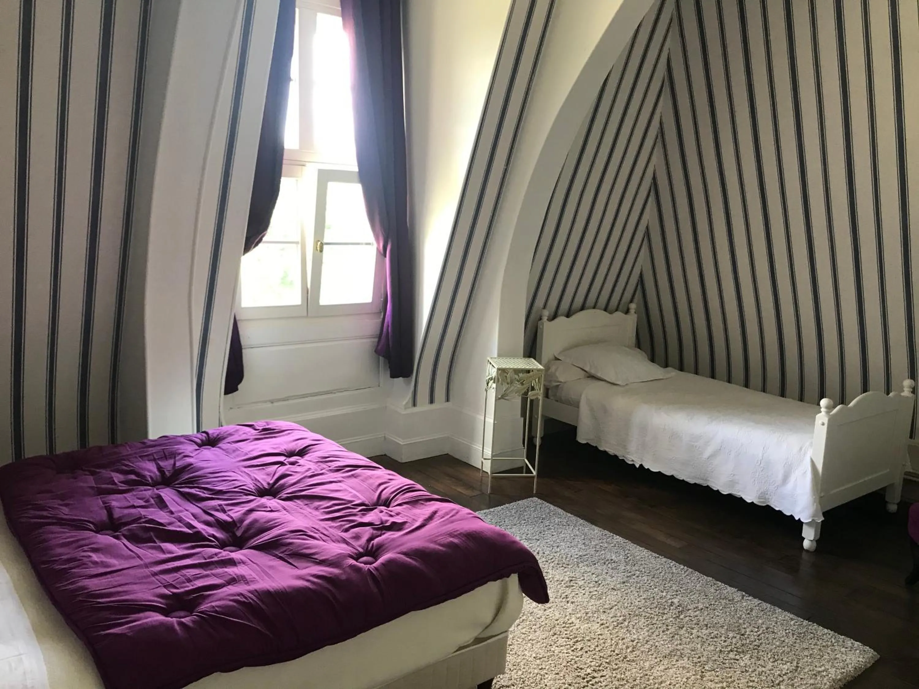 Bed in Château de Vitry-la-Ville