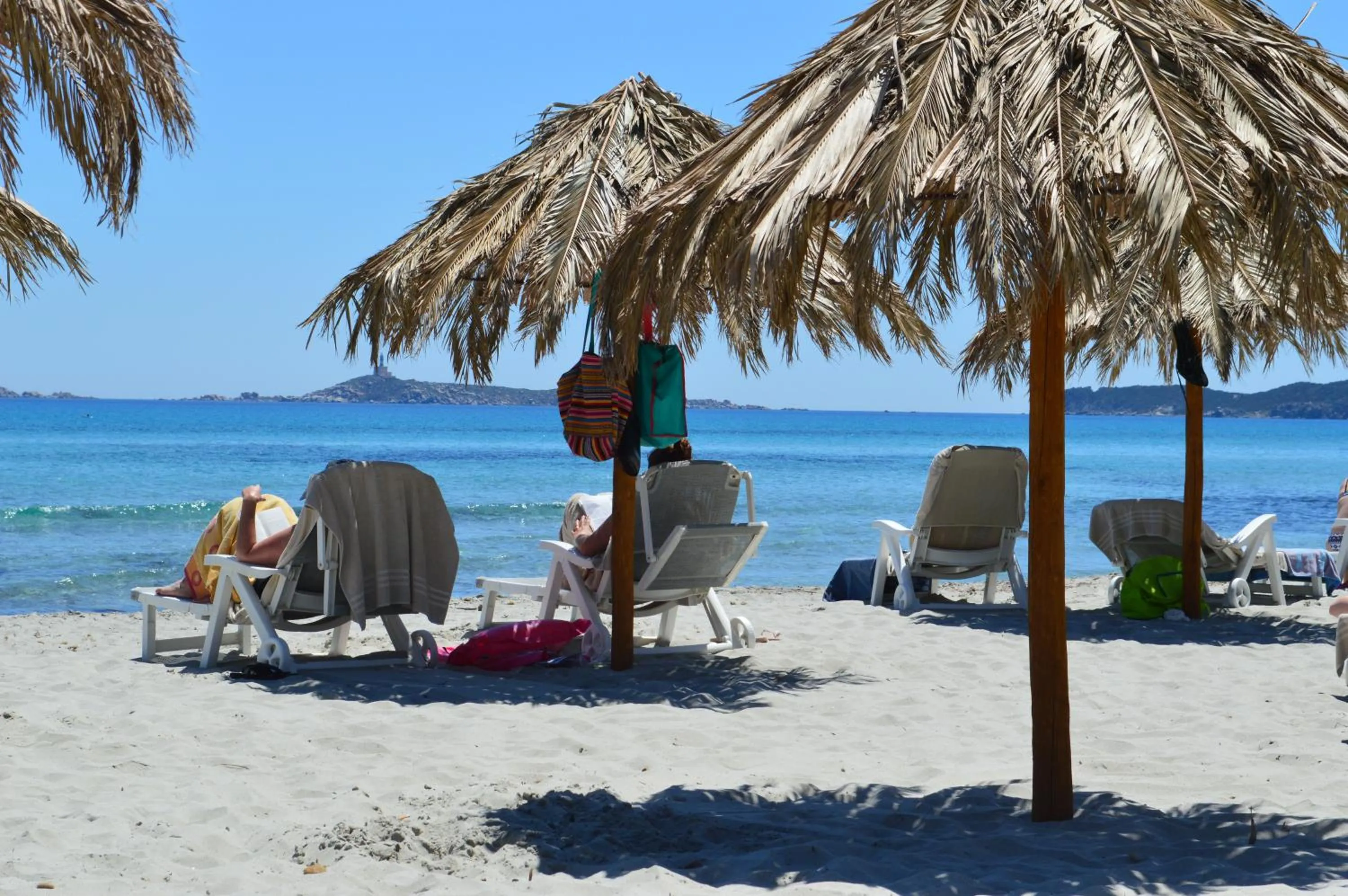 Beach in Residence Fenicia