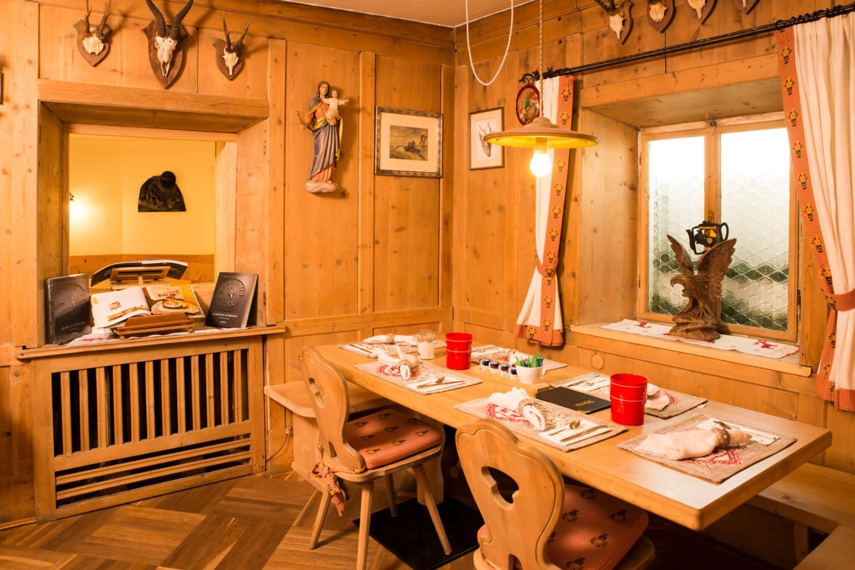 Dining area in Hotel Garni Snaltnerhof