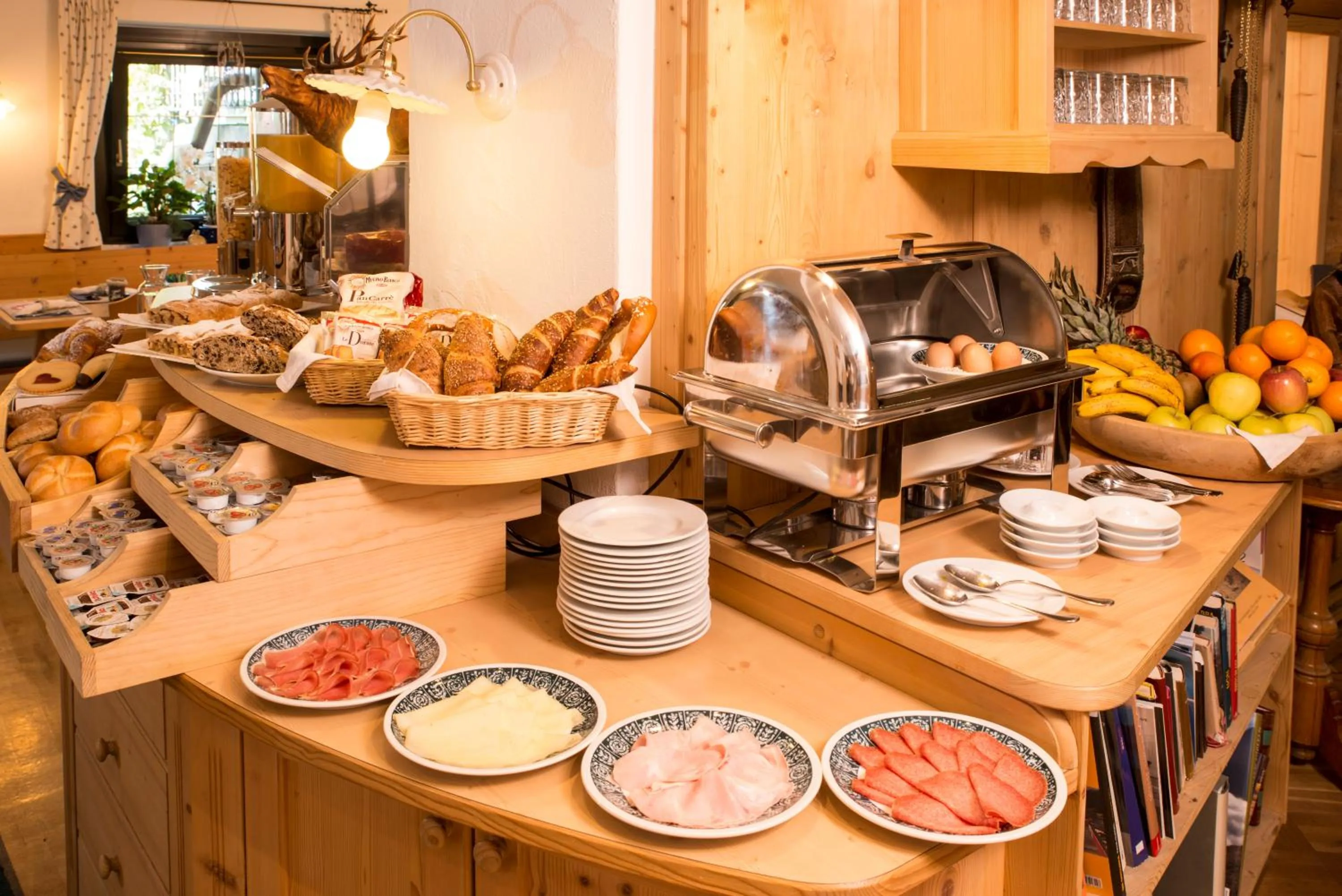 Continental breakfast in Hotel Garni Snaltnerhof