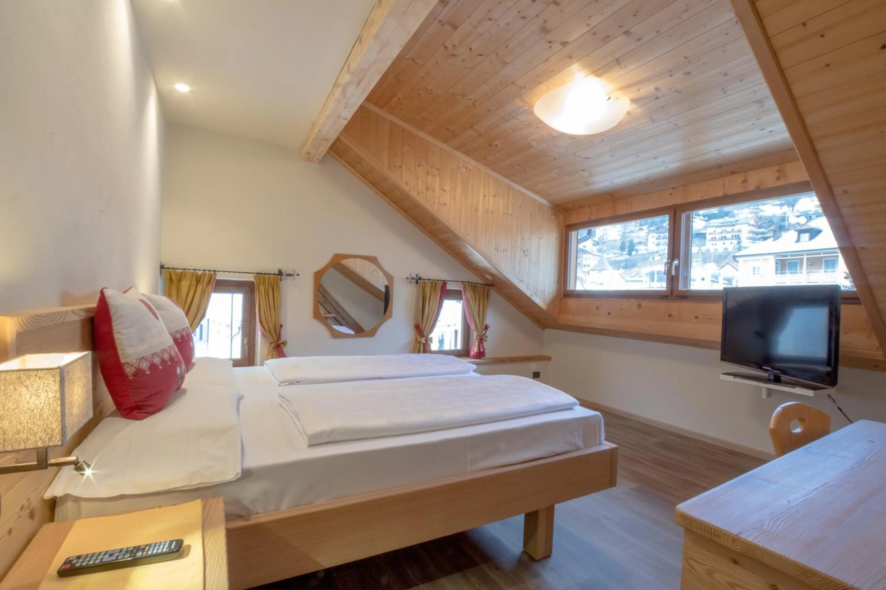 Bed in Hotel Garni Snaltnerhof