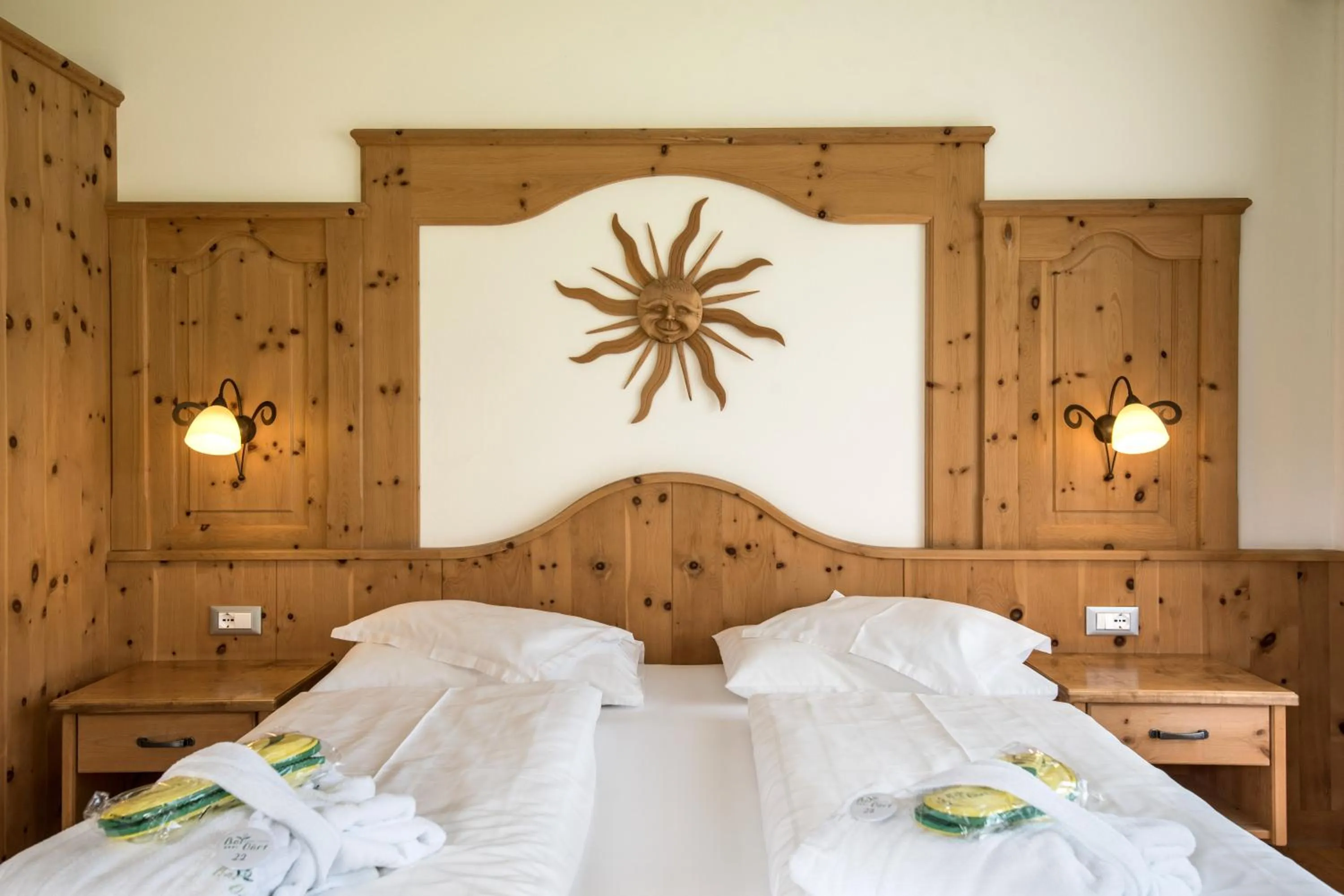 Decorative detail, Bed in Garni Hotel Bel Vert