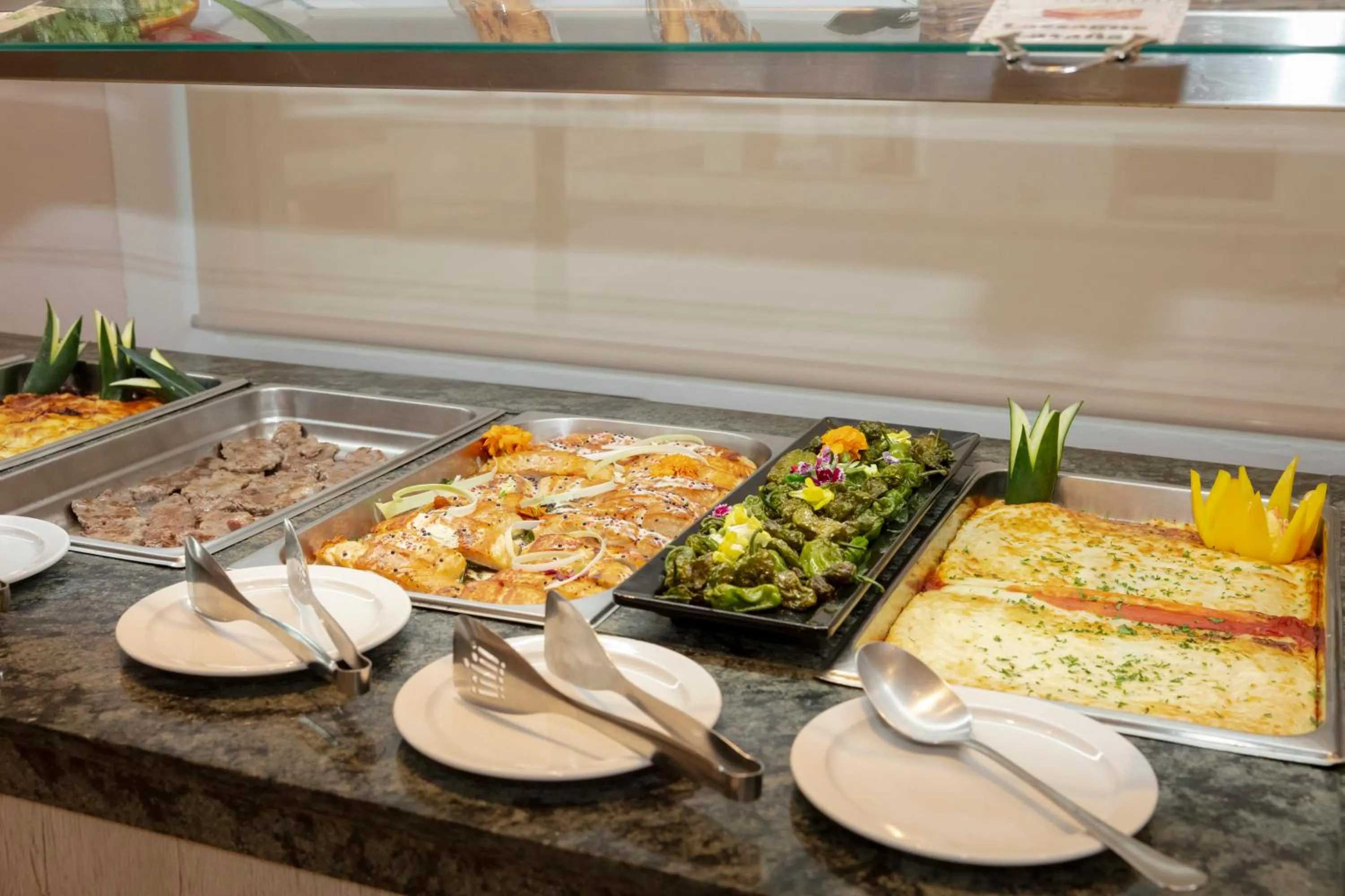 Food in Hotel Club S'Illot