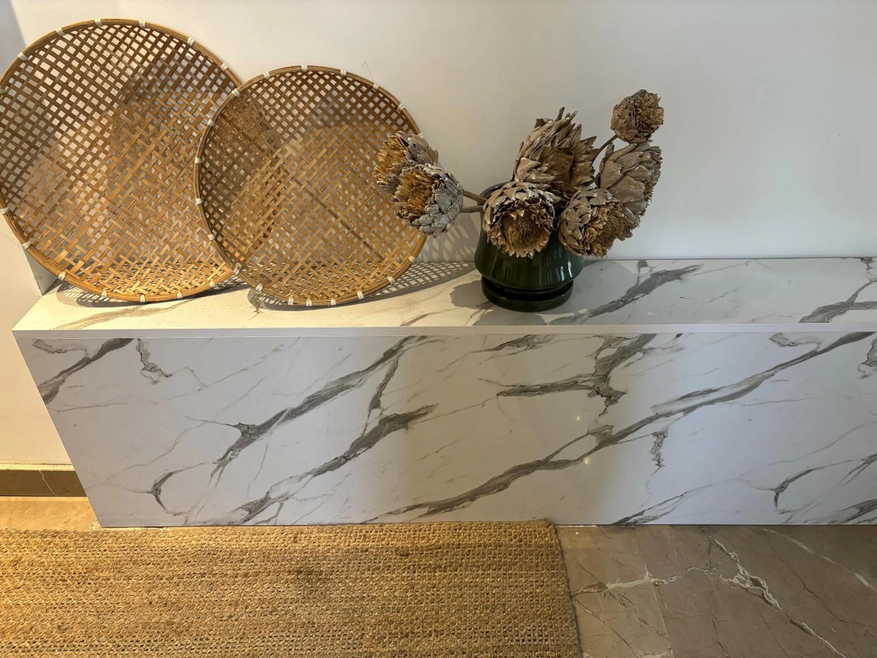 Decorative detail in Sunflower Hotel Apartments