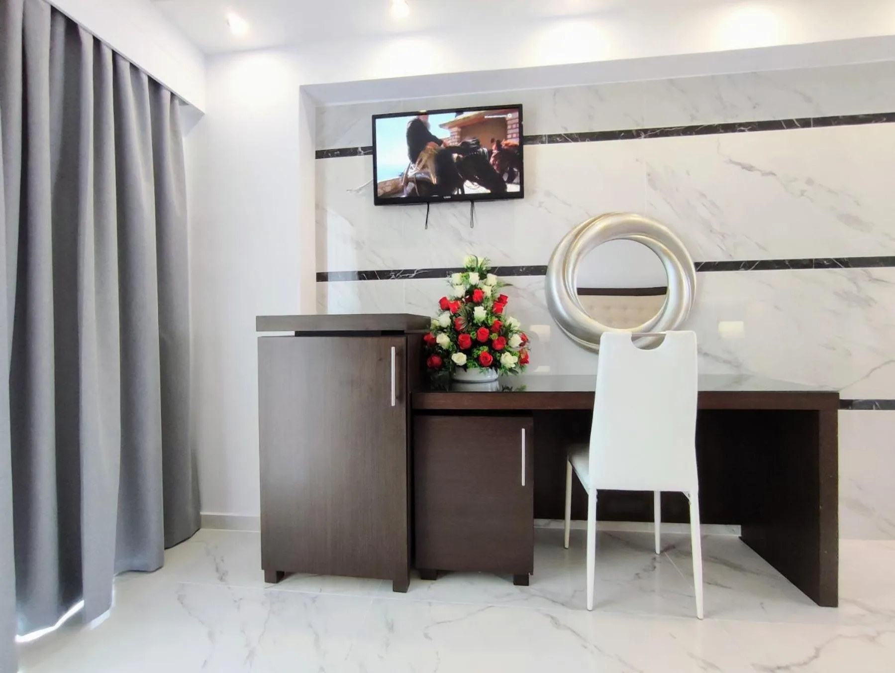 hair dresser in Elektra Beach Hotel