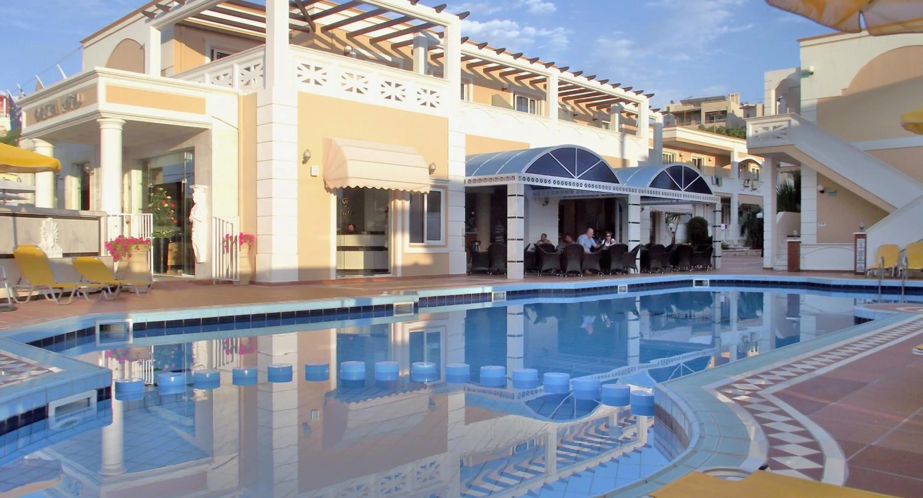 Swimming pool in Elektra Beach Hotel
