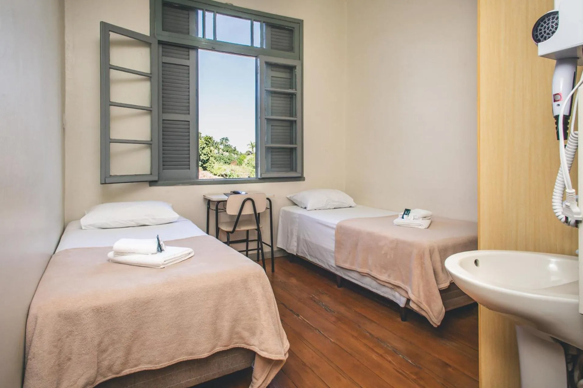 Bathroom, Bed in Hotel Pousada São Lourenço