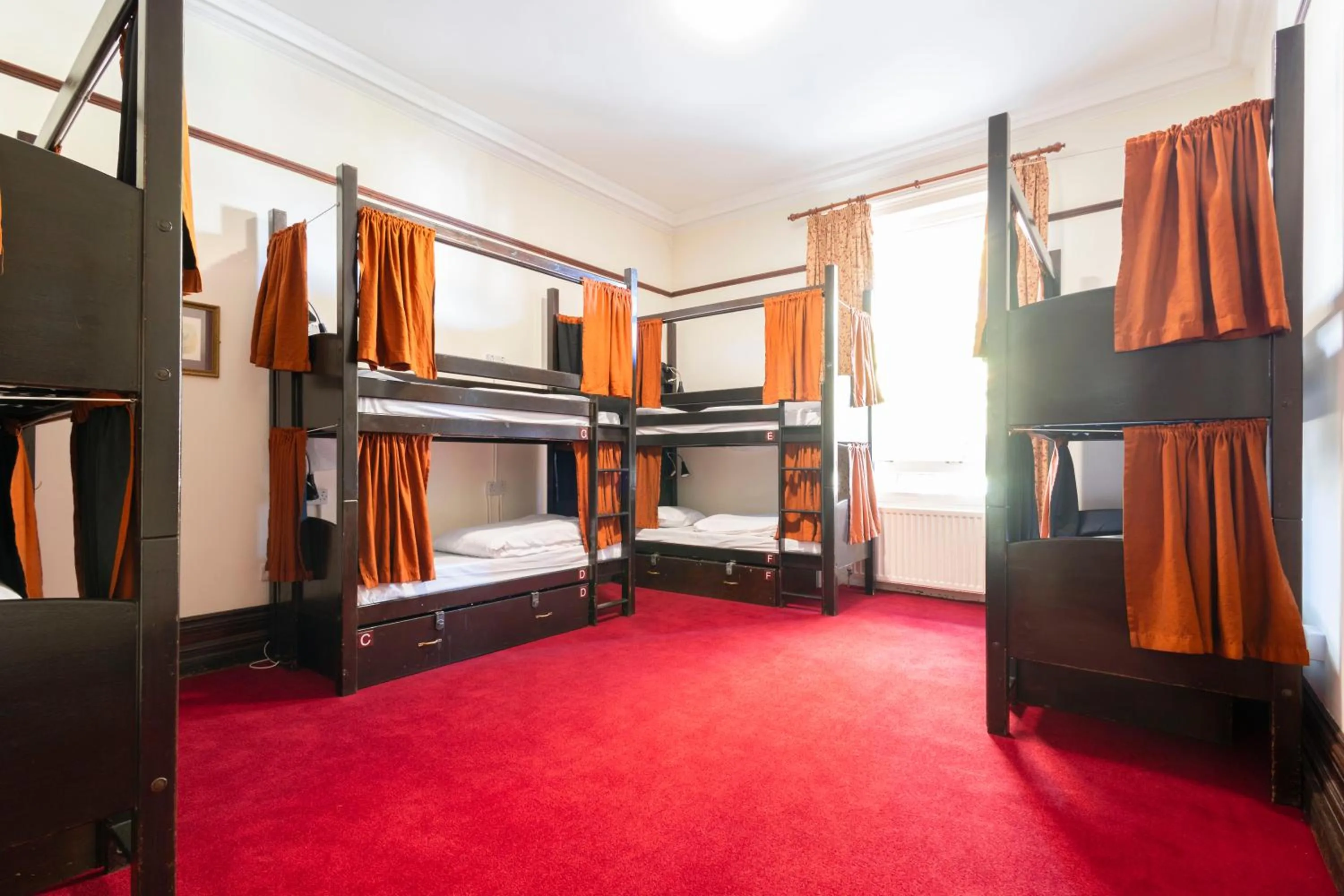 Bed in Palmers Lodge Swiss Cottage