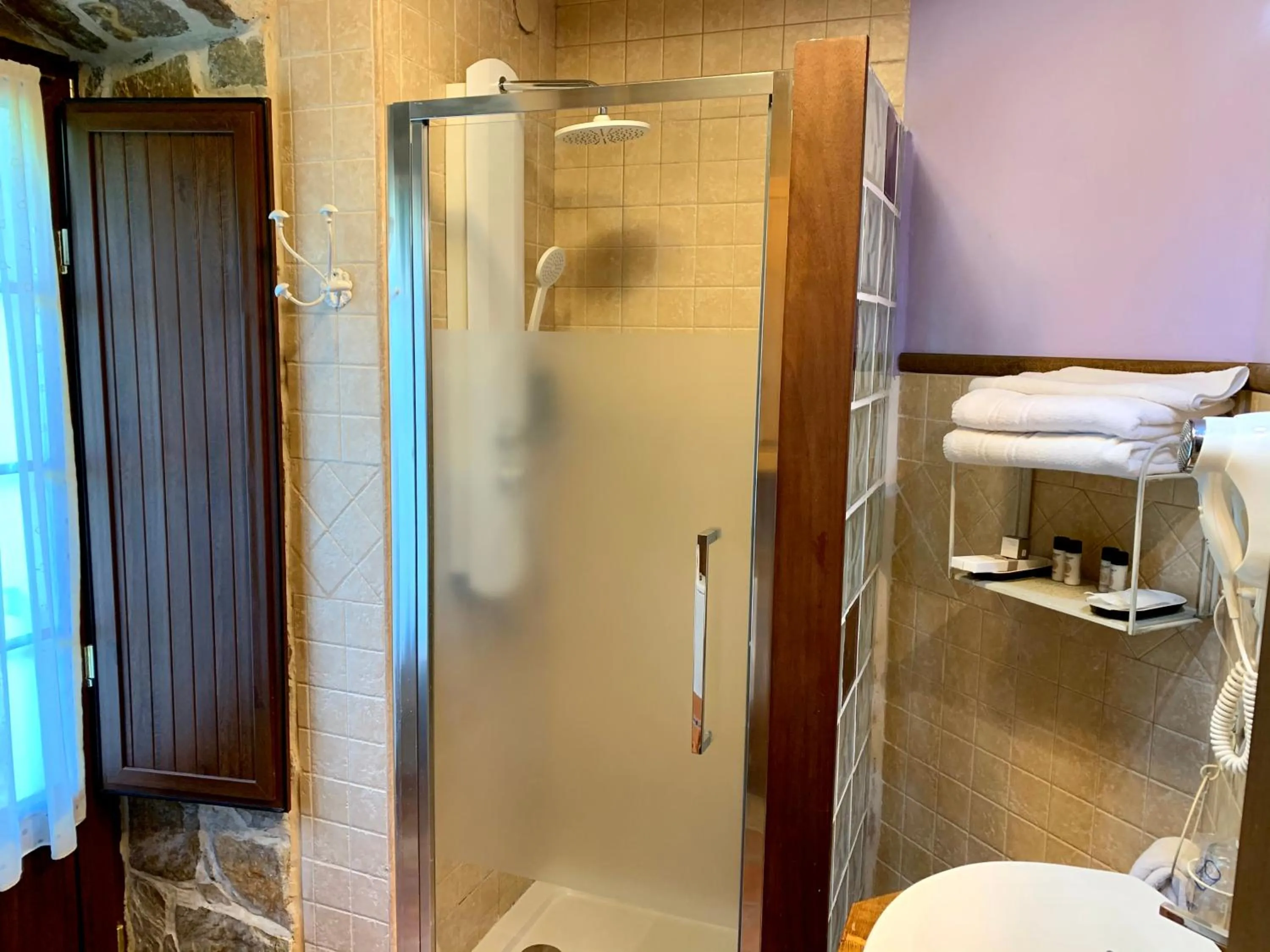 Akla La Casa Del Puente